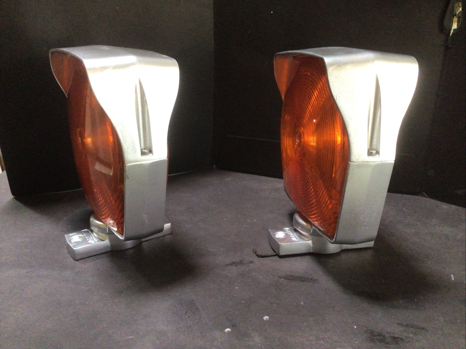 Arrow 506 Double Sided Pedestal Signal Lamp Amber/ Refurbished 506