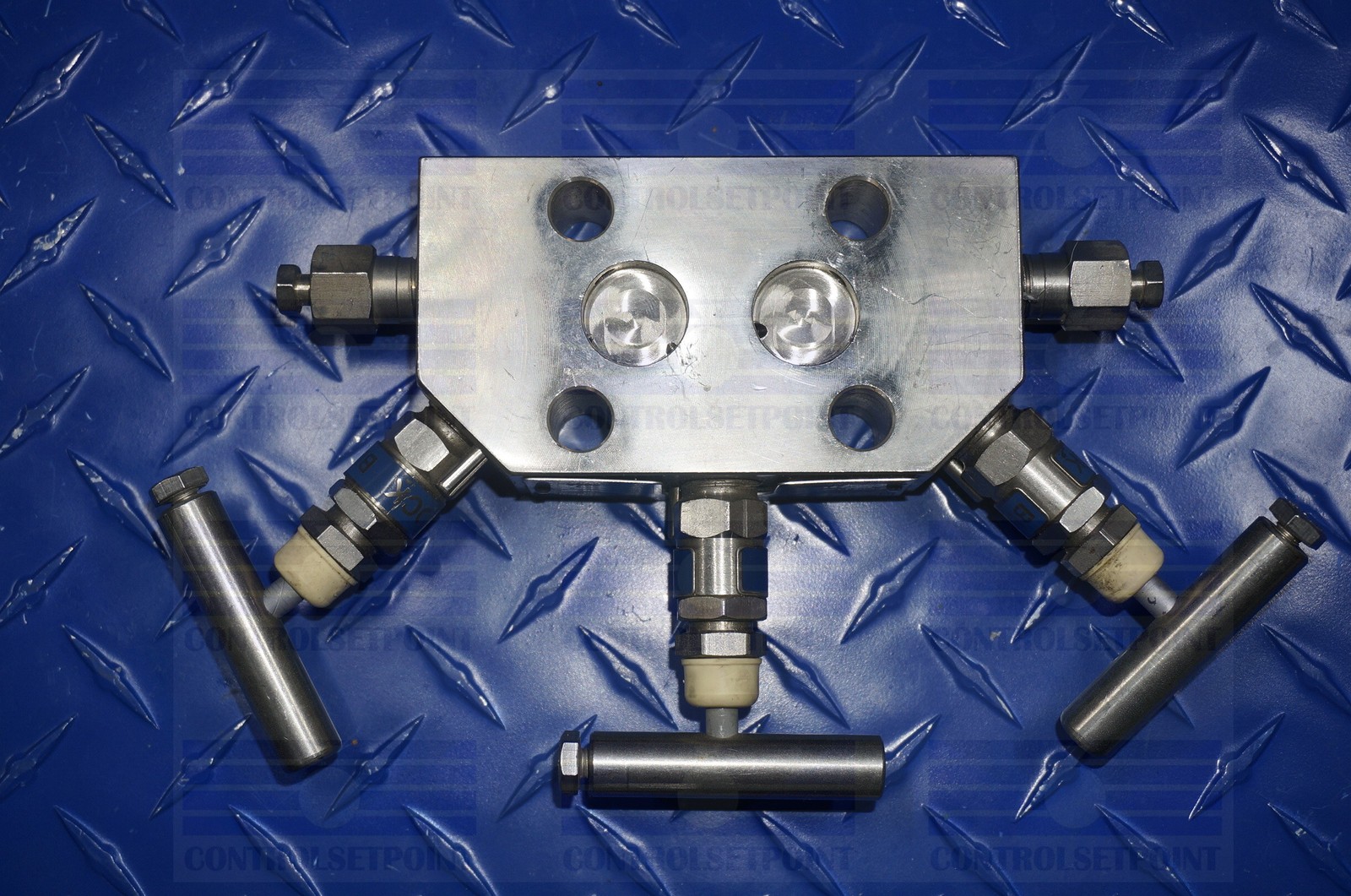 ANDERSON GREENWOOD MANIFOLD MC3VIS-4 3 VALVE MANIFOLD NSP