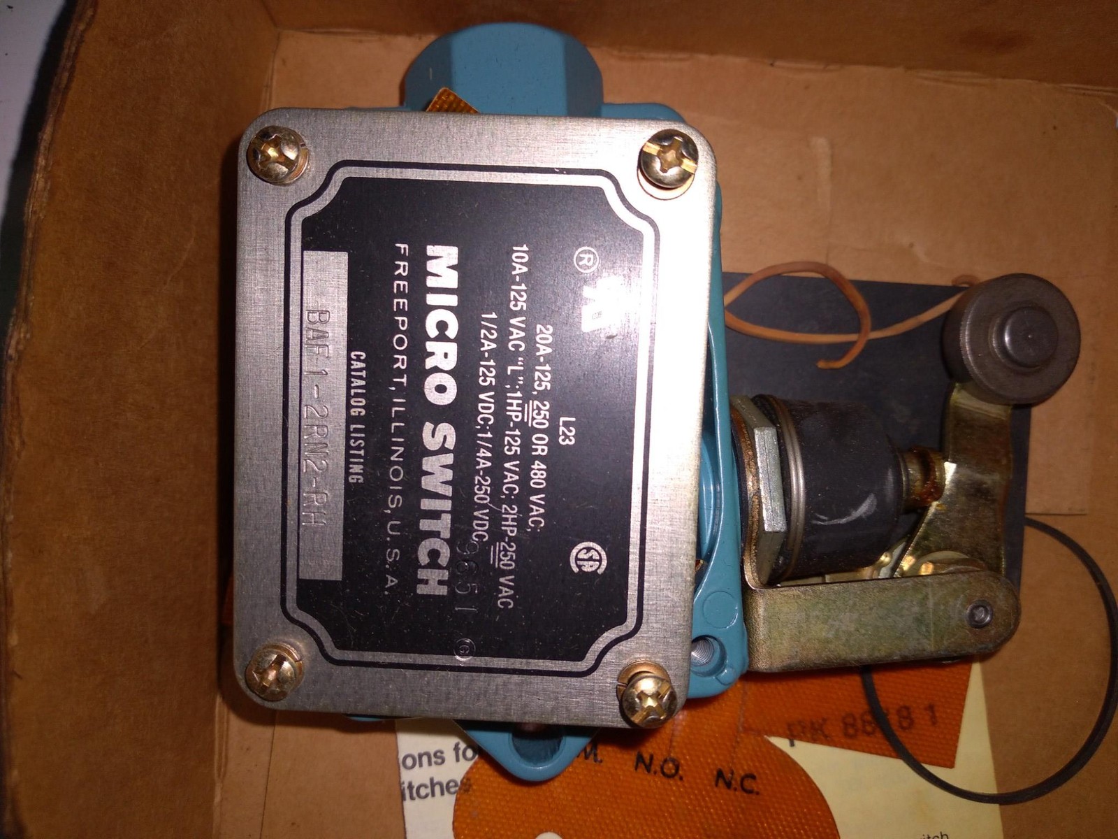 MICRO SWITCH BAF1-2RIN2-RH 20A 125-480VAC 125-250VDC