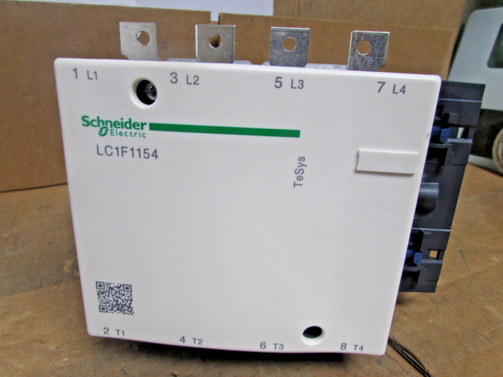 SCHNEIDER LC1F1154G7 4-POLE CONT. 200AMP COIL VOLT:110Vdc ( NEW IN BOX!!!!!!!! )