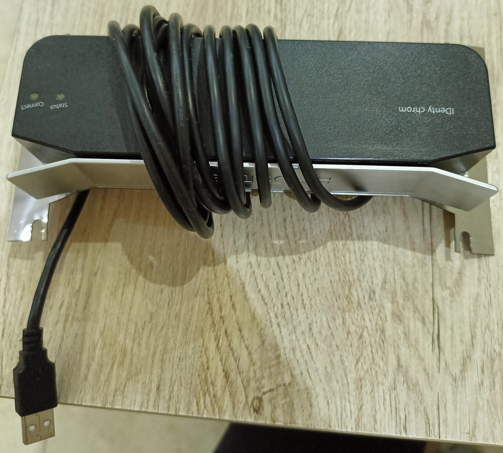 DESKO IDenty chrom 3001920 USB Passport ID Scanner OCR MSR IP54 Reader
