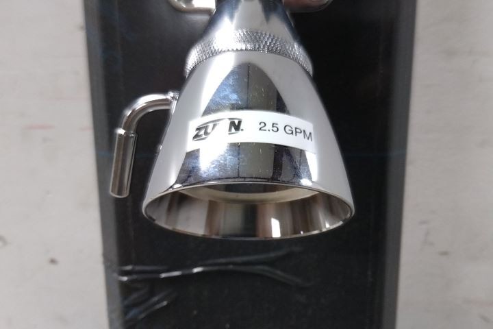 Zurn Z7500 1/2 In NPT Connection Size 2.5 GPM Shower Faucet Panel