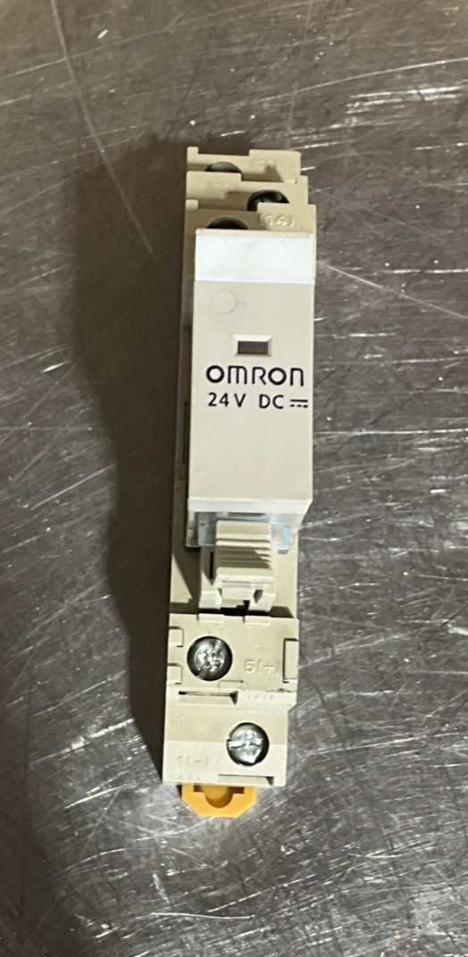 OMRON Max. 10A25PV Socket & Relay 0343EW