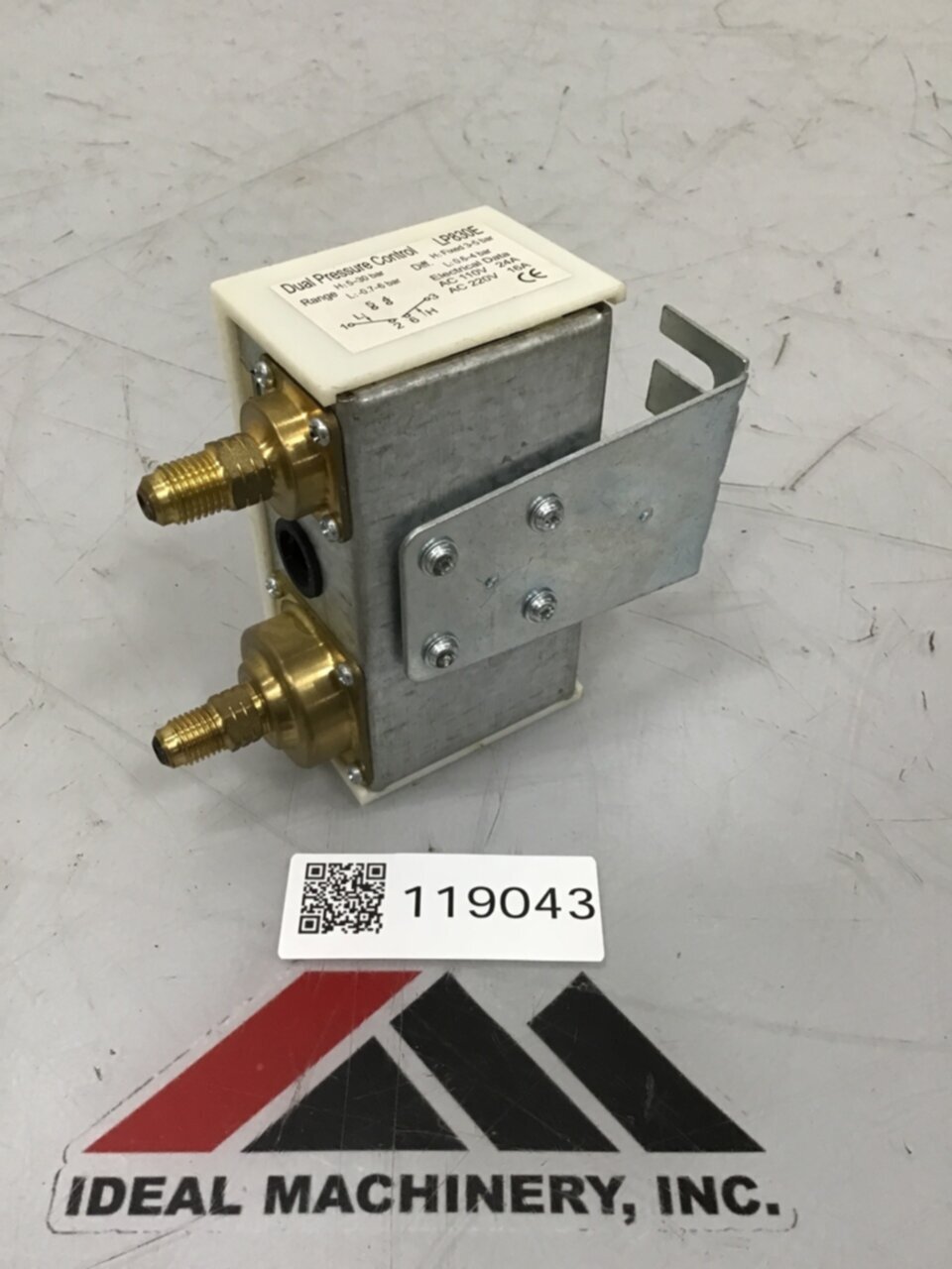 JL REFRIGERATION Dual Pressure Control LP830E Used #107019