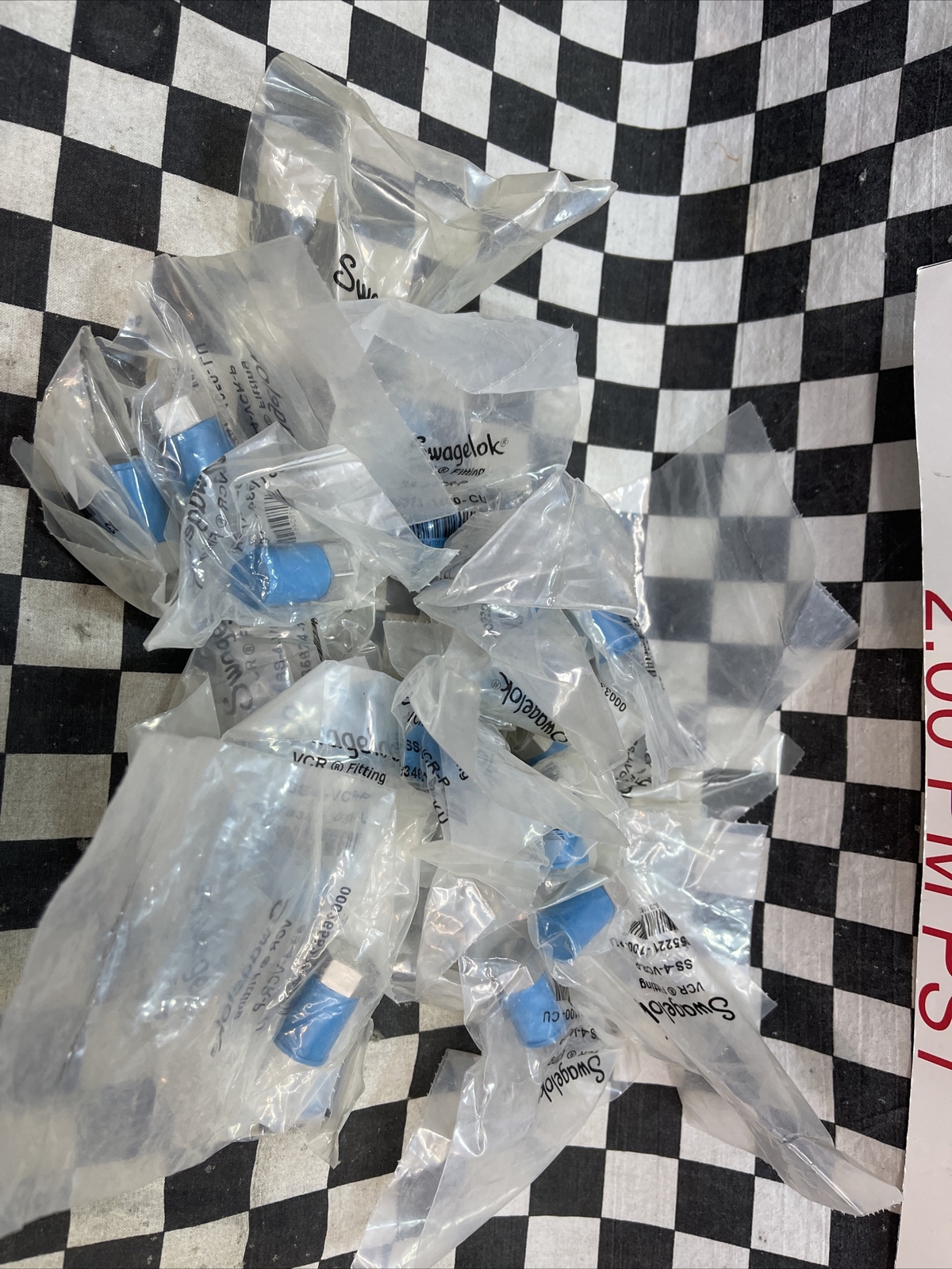 SWAGELOK SS-4-VCR-P, SS4VCRP, PLUG 1/4″ VCR, LOT OF 23, SHIPSAMEDAY#1607Q19