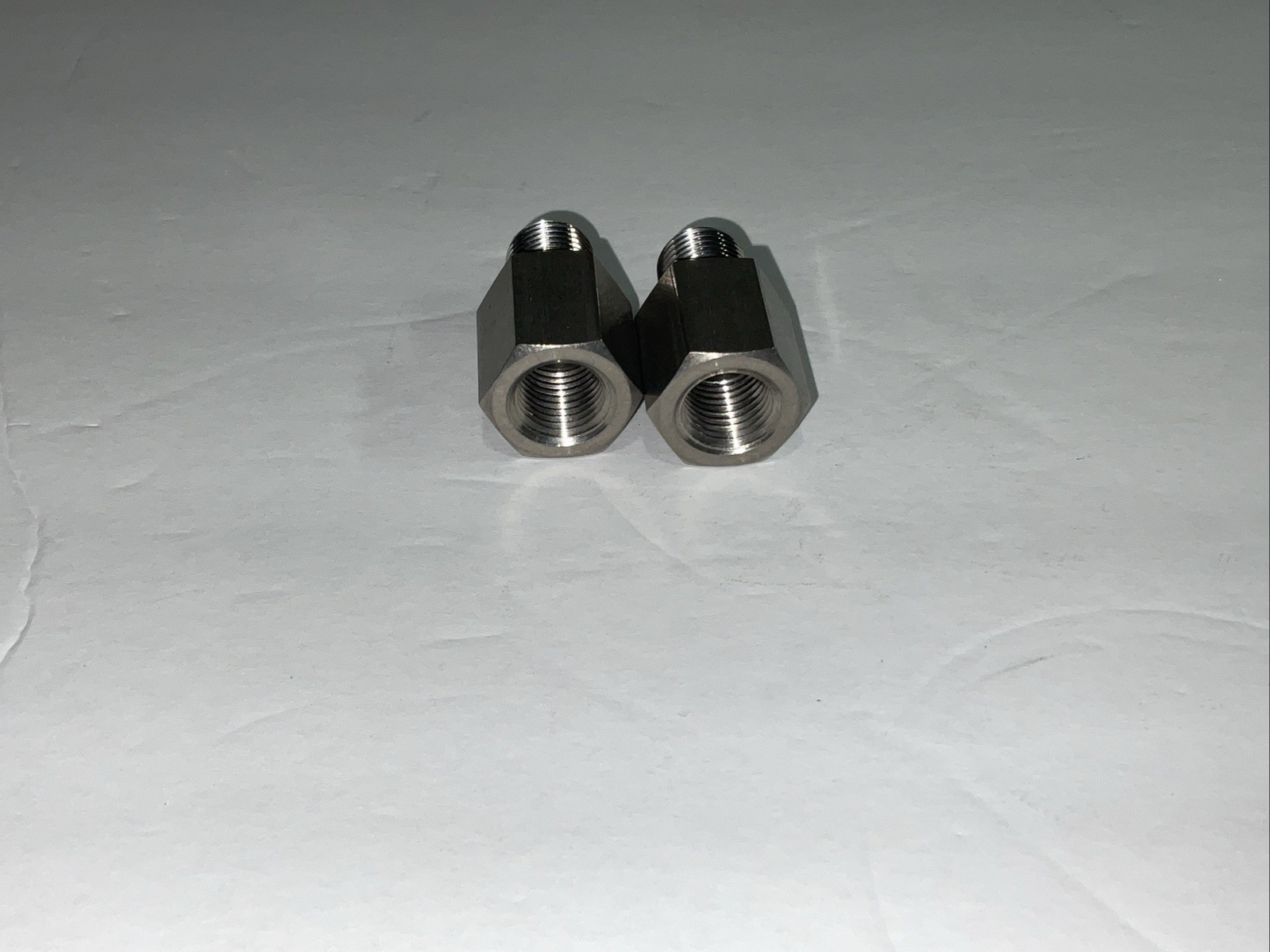 1-Swagelok Cajon SS-4-AG-4 1/4” Female NPt X 1/4” Male NPT A=1.45”
