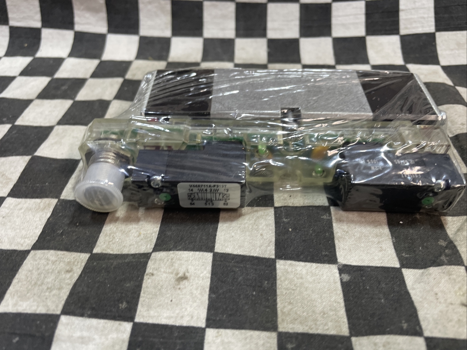 NORGREN V44A711A-F313T, V44A711AF313T, SOLENOID VALVE, SHIPSAMEDAY#111V2