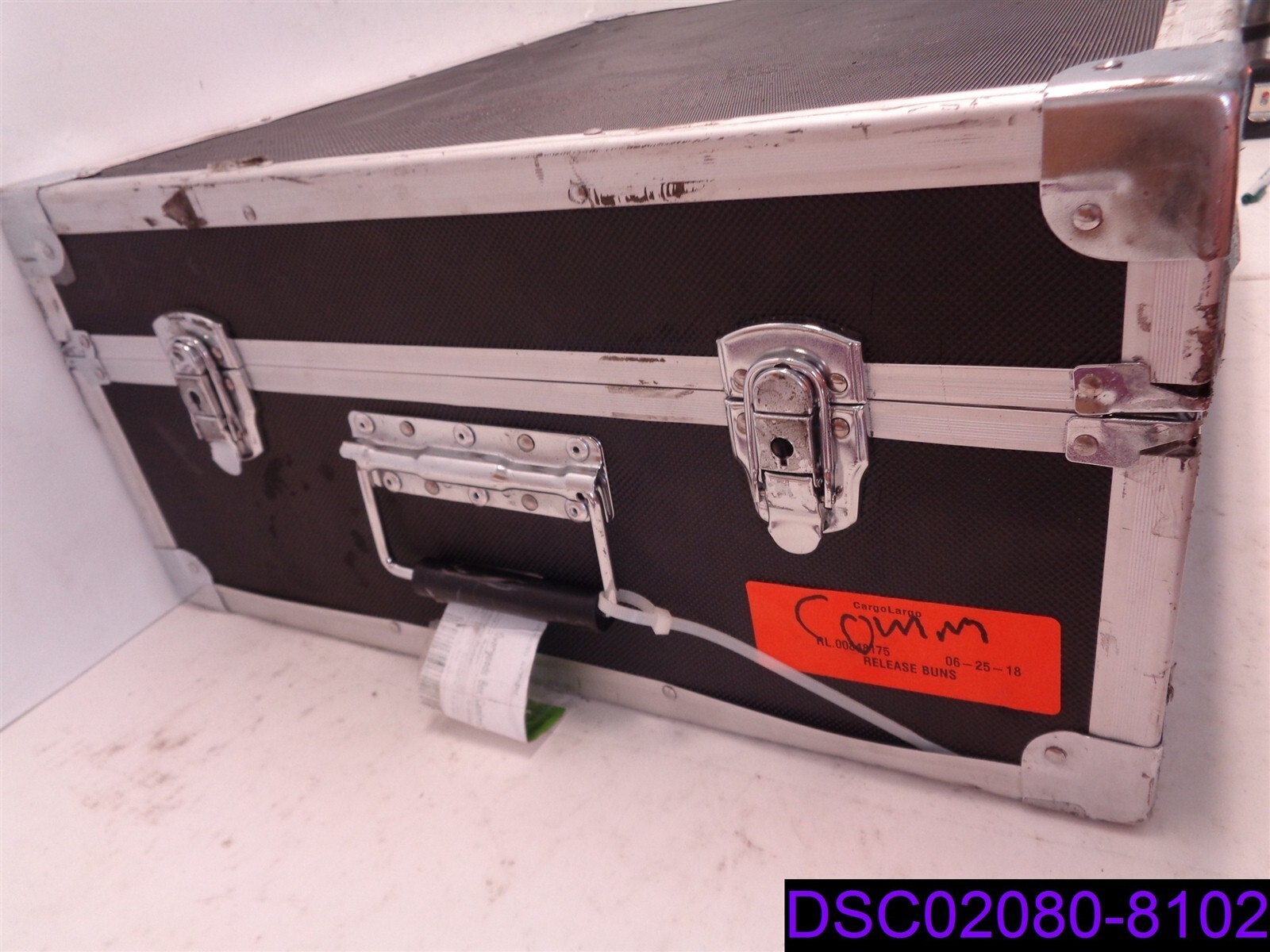 Used Tradeshow Portable Document Display 19″ x 22-1/2″ Case, 39-1/2″ Tall Table
