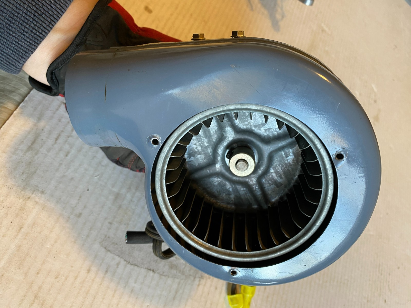 Pre-owned Universal Electric JB1M053N Ser 9RF 1/60hp 208/230V 0.55A 3000 w/ fan