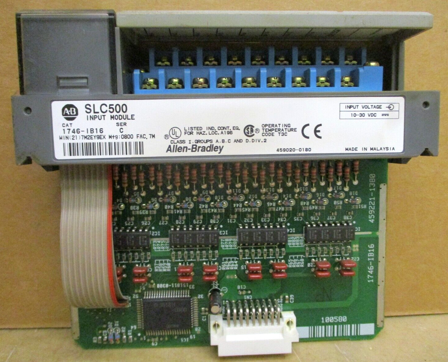 Allen-Bradley SLC 500 1746-P3 SLC 5/04 CPU 1747-L542 1747-DCM 1747-SDN 48687GN