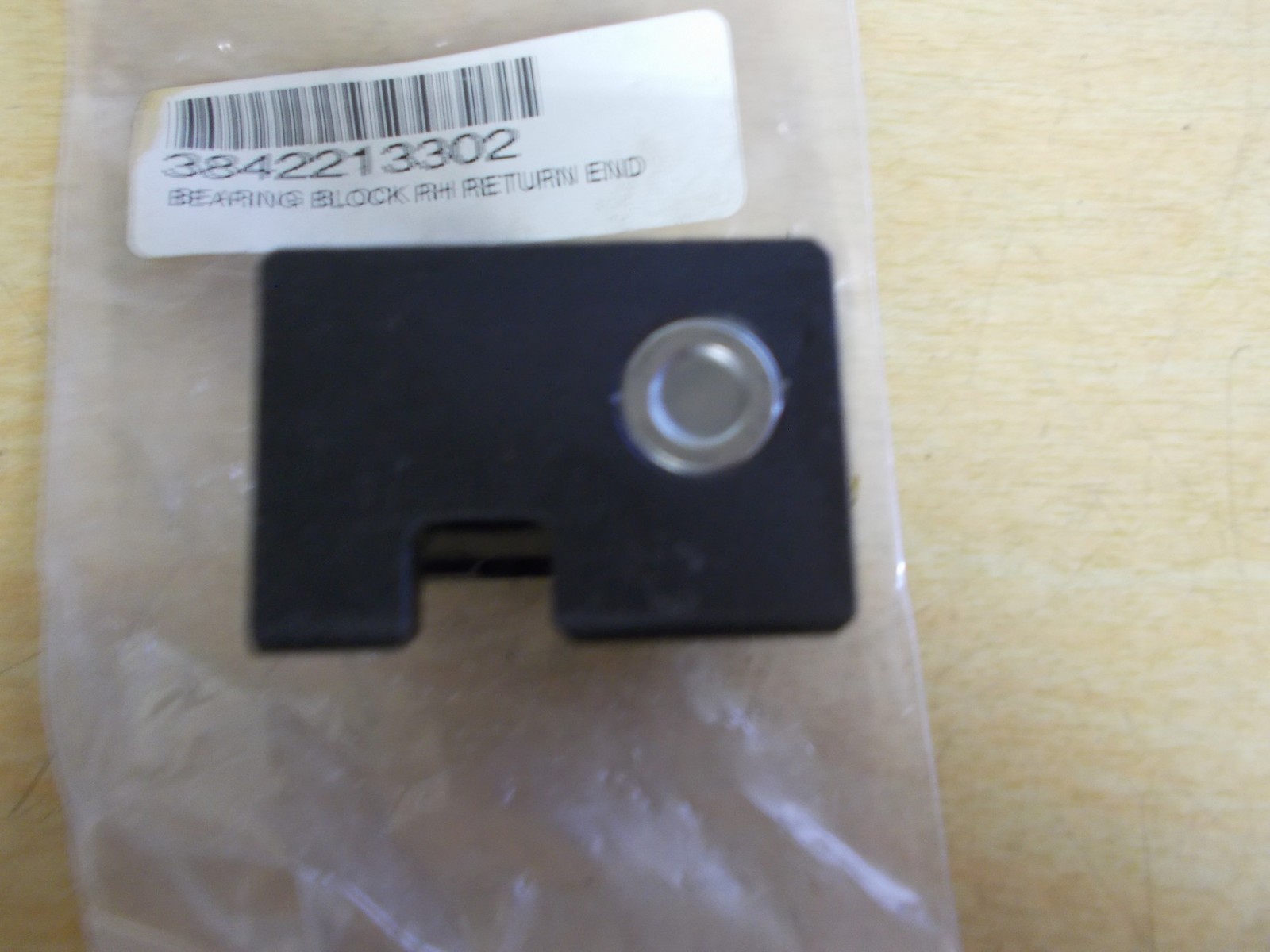 NEW Bearing block RH Return End 3842213302 *FREE SHIPPING*