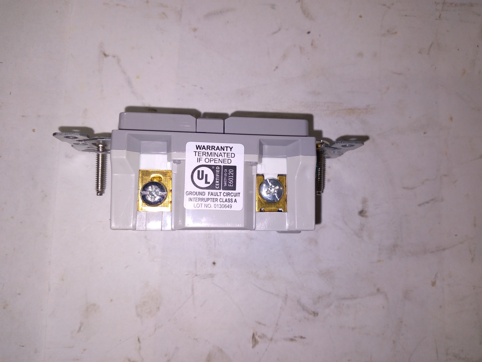 EATON SGF20 GFCI DUPLEX RELEPTACLE 20A 125V AC/CA 60HZ 2POLE 3WIRE ’10 IN BOX’
