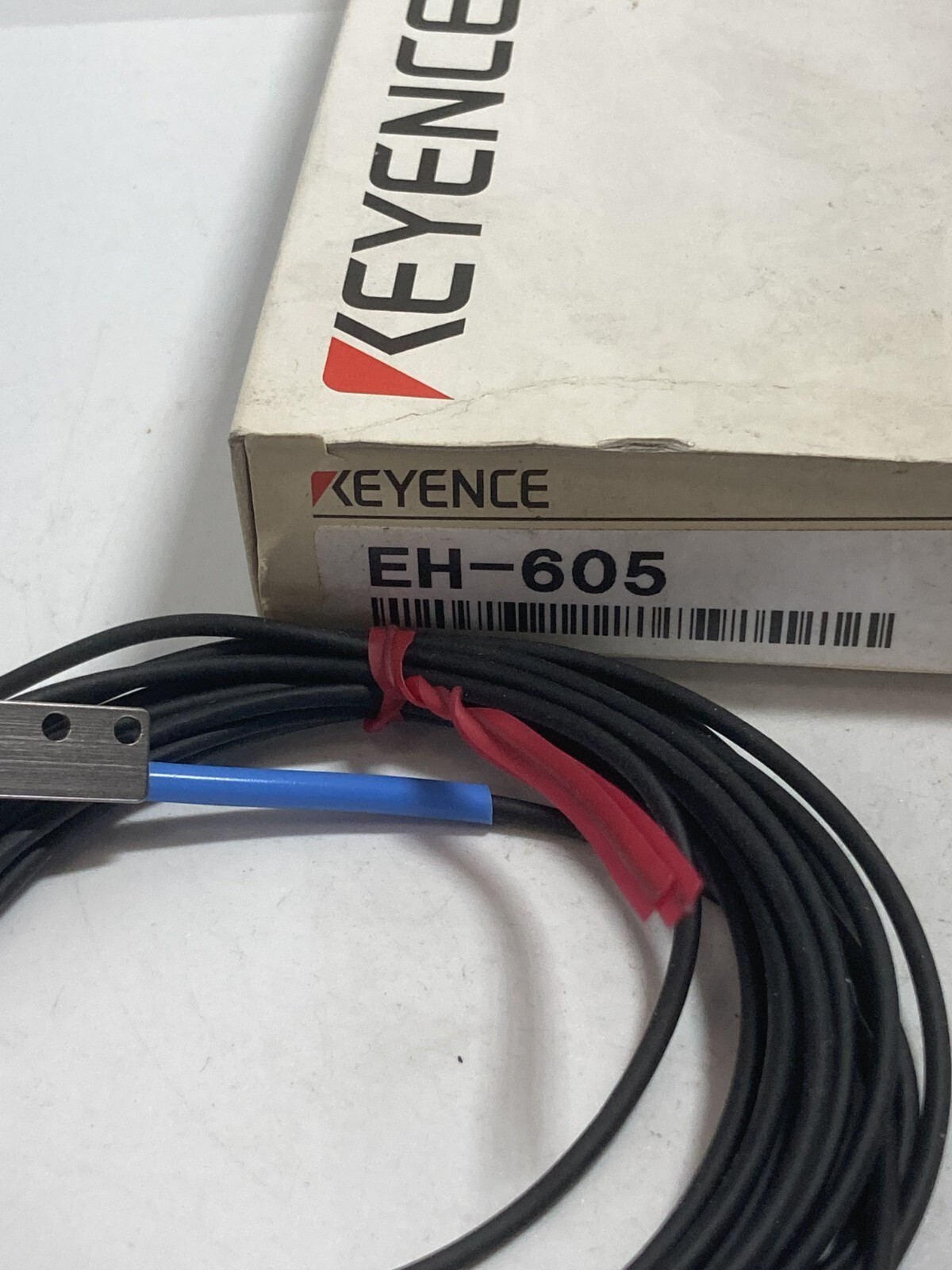 KEYENCE EH-605 SENSOR HEAD SHIELDED TYPE THIN 3MM SENSING NIB