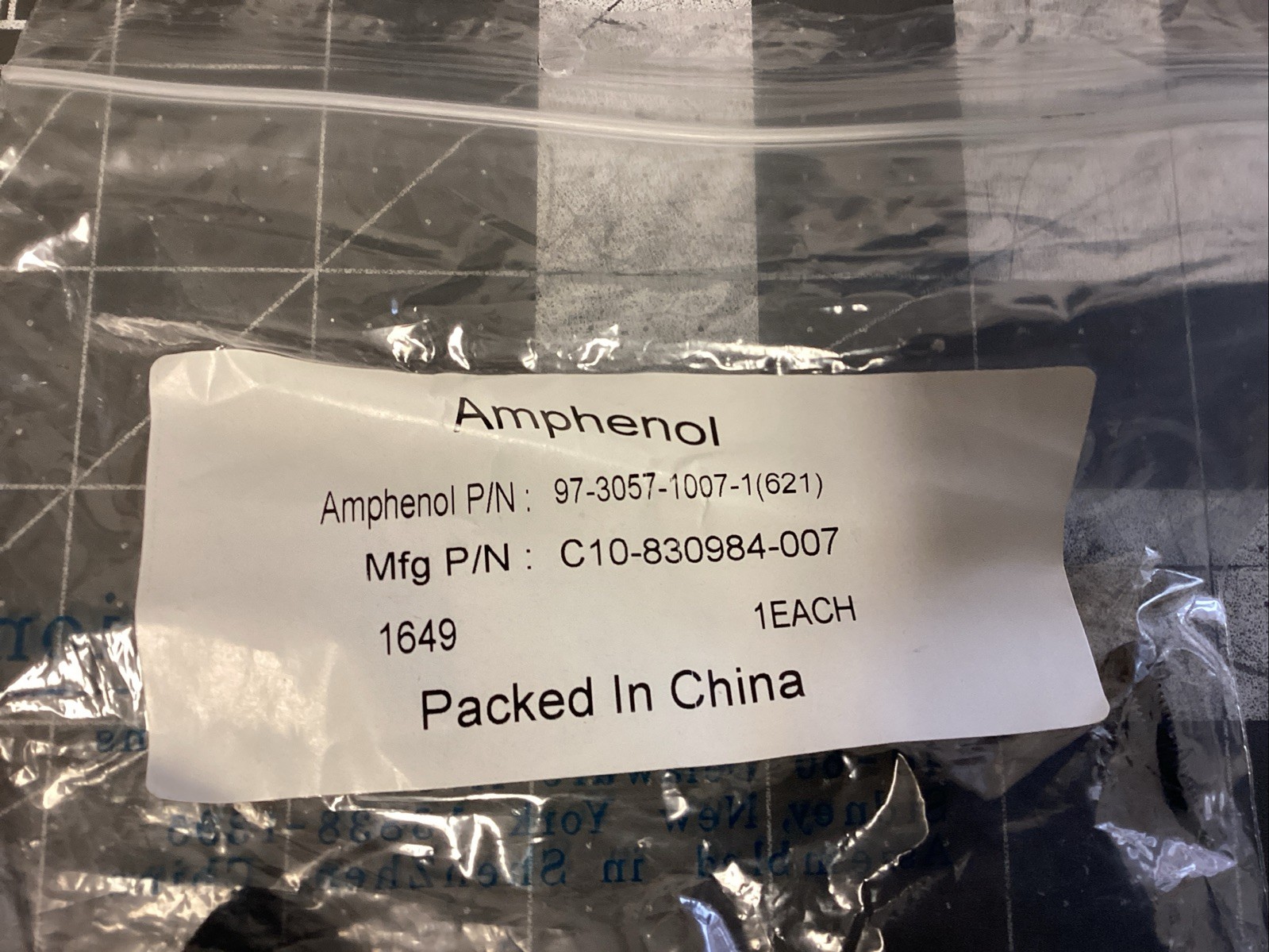 AMPHENOL 97-3057-1010-1(621) Circular MIL Spec Strain Reliefs & Ada (LPW88B)
