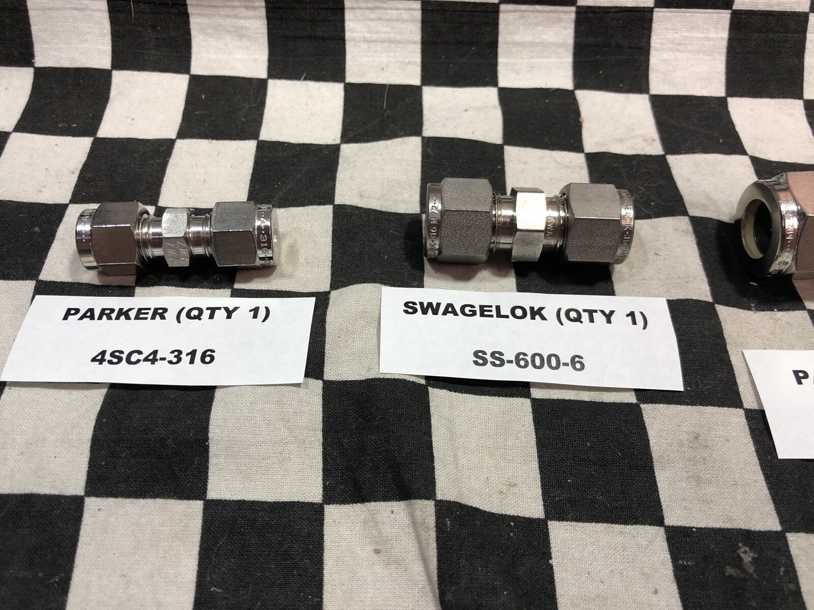 LOT OF 6 PARKER/SWAGELOK UNION SS-810-6, SS-600-6, 8SC8-316, 4SC4-316 #131P9