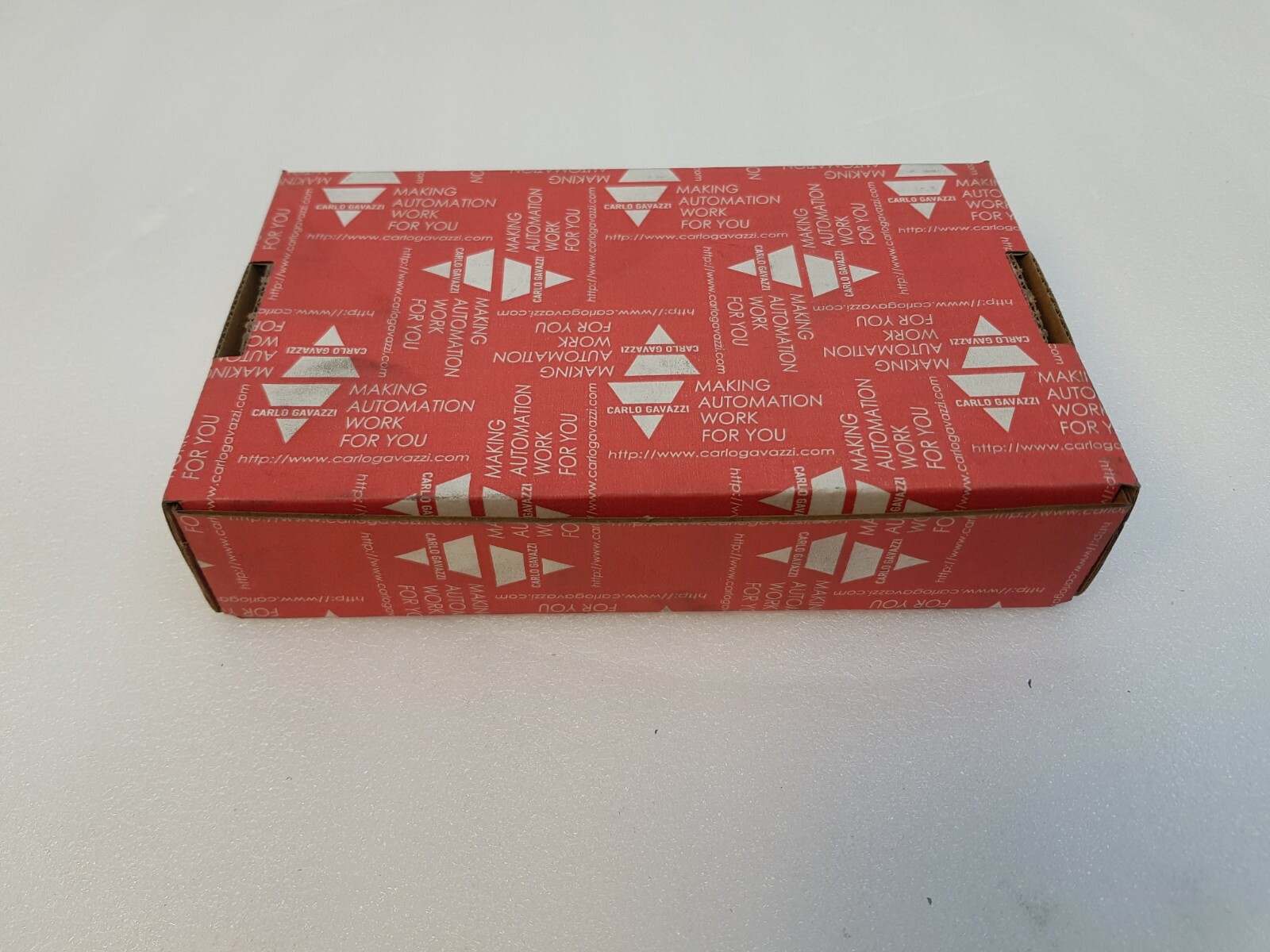 CARLO GAVAZZI CA30CAN25NA CAPACITIVE PROXIMITY SWITCH