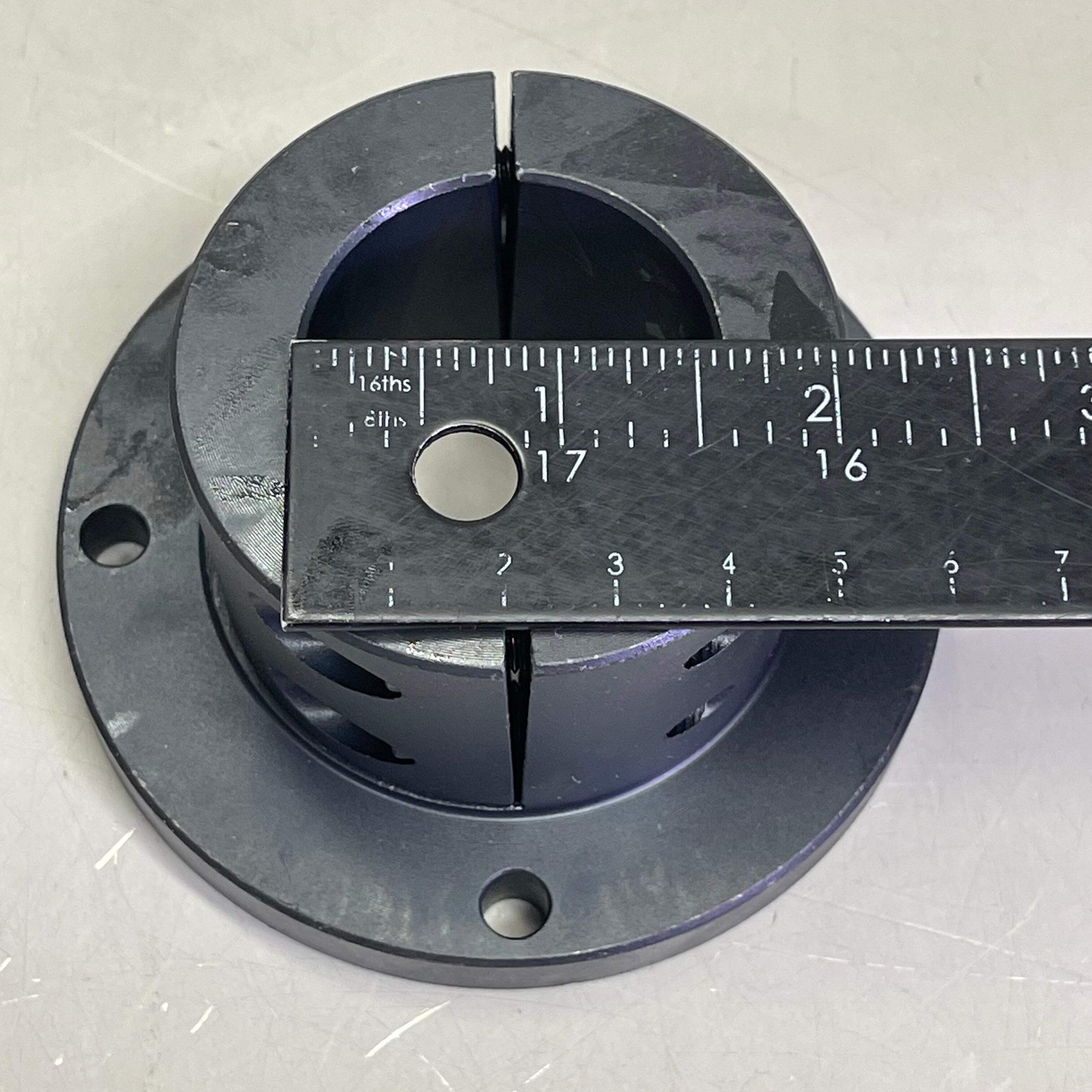 STAFFORD Flanged Shaft Mount, Made In USA 1-1/2″ Dark Grey Steel 1L108MXR