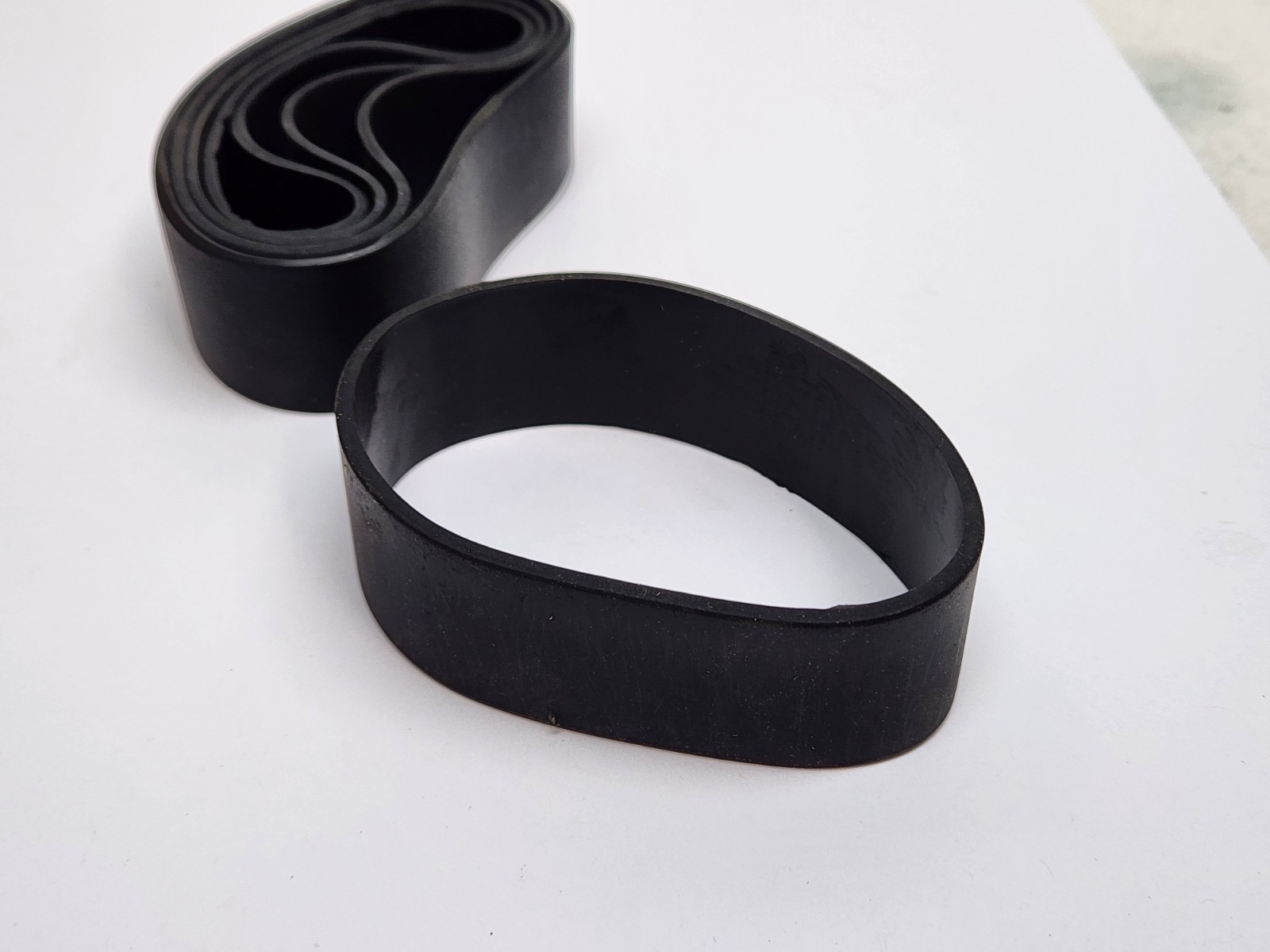5 pcs! BLACK 4″ Long x 1″ Wide x 5/64″ Thick – Rubber Silicon Band Color Coding