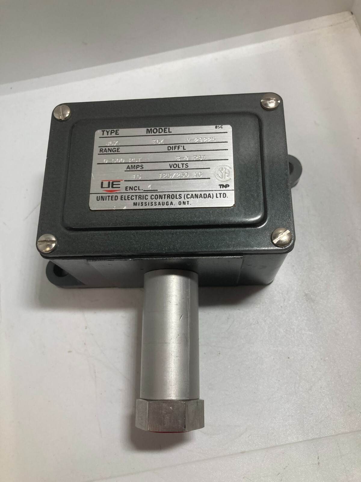 UNITED ELECTRIC J6X 364 PRESSURE SWITCH 0-500PSI 15A 125/250AC NNB