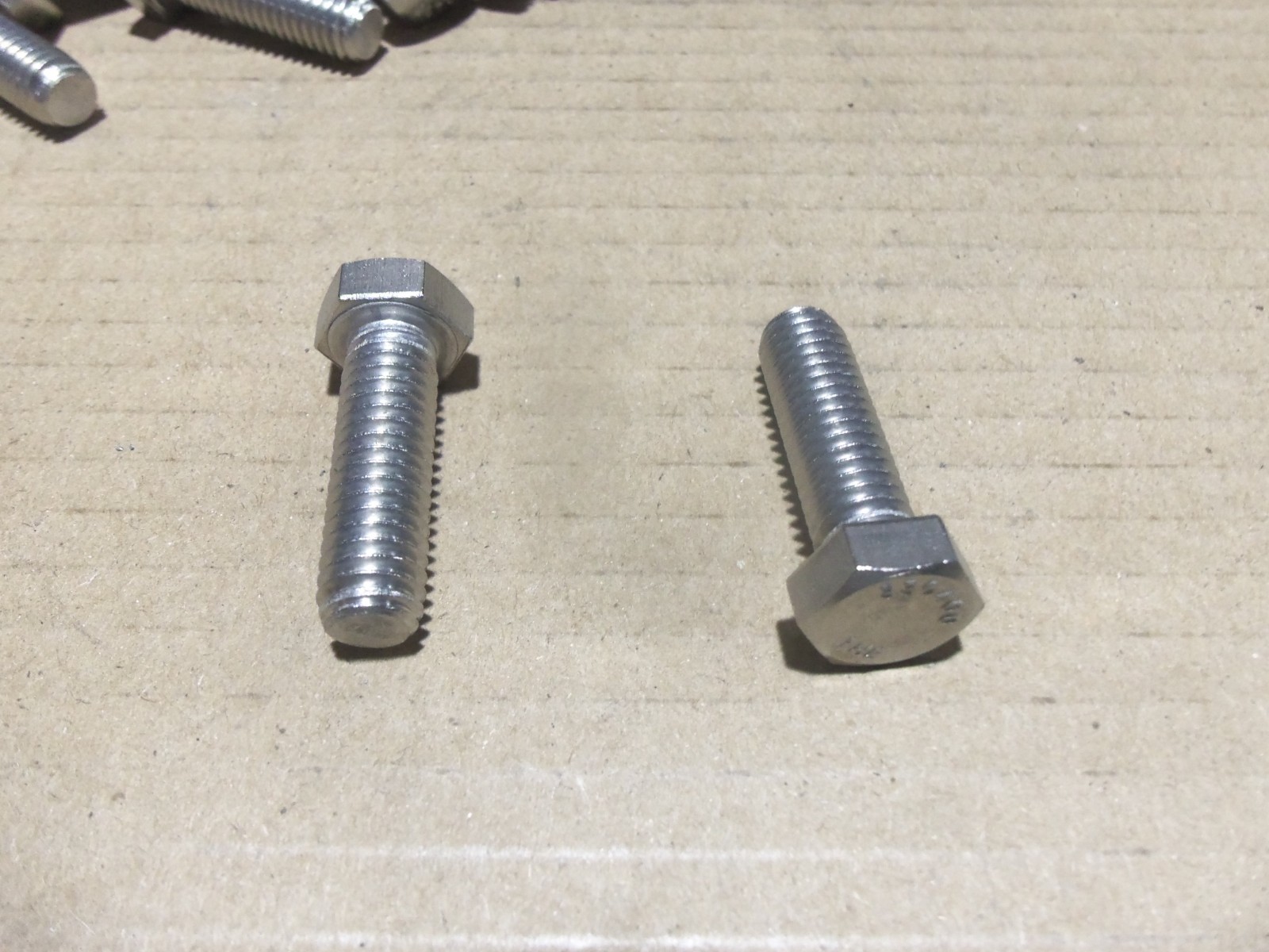 NEW Dottie MBS38114 *Box of 100* 3/8 X 1 1/4 Hex Head Fully Threaded Stainless