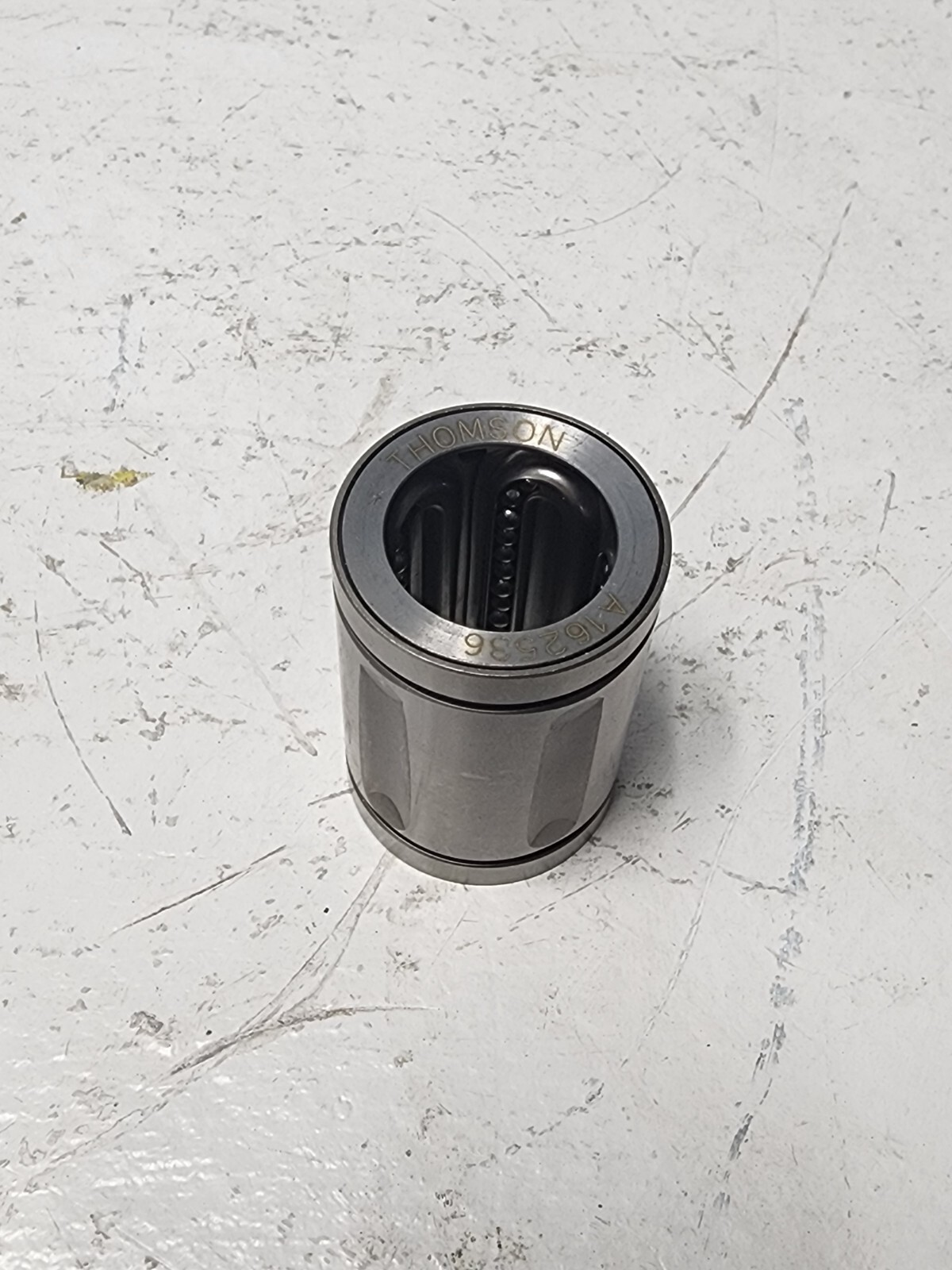 THOMSON A162536 NEW BALL BUSHING BEARING
