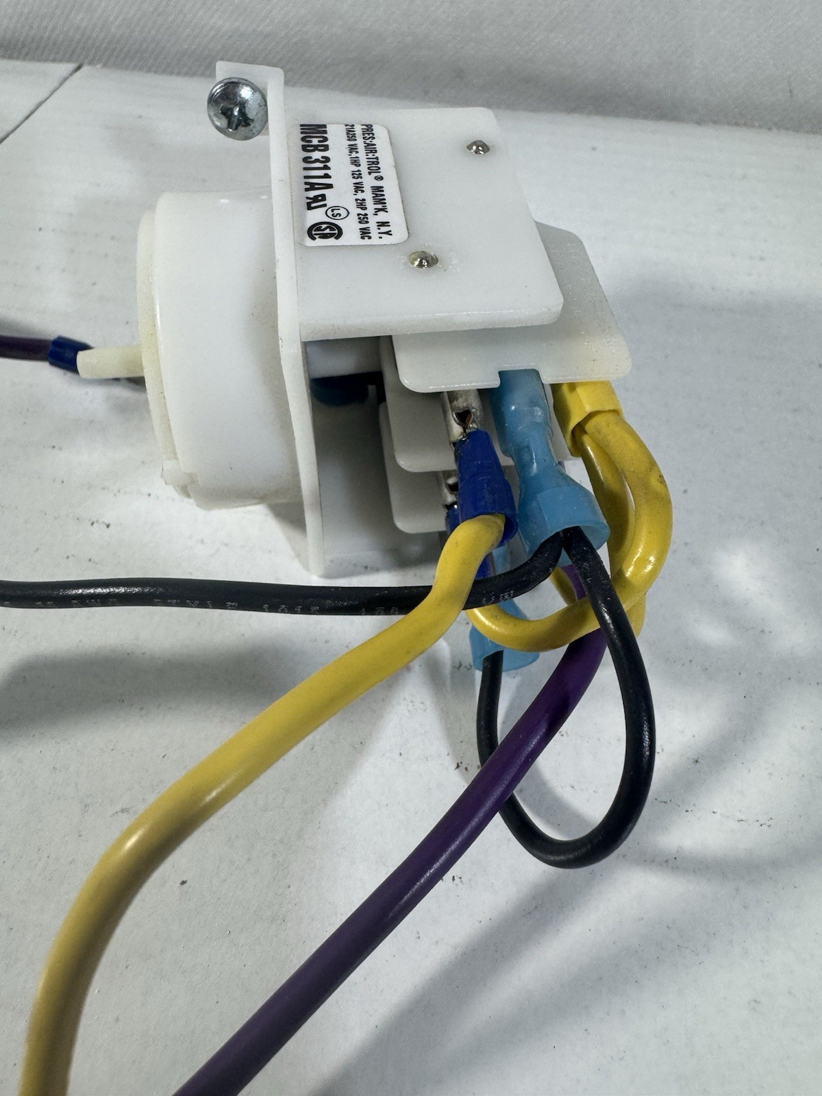 Pres:Air:Trol MCB311A Sequencing Switch Blue Cam, Used With Wires 21A250 Vac,