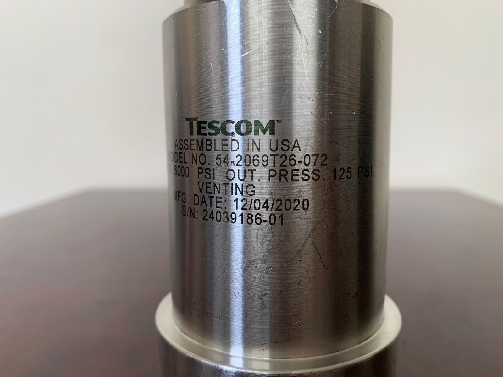 TESCOM / Regulator / 54-2069T26-072 / IN PRESS:6000PSI, OUT PRESS:125PSI