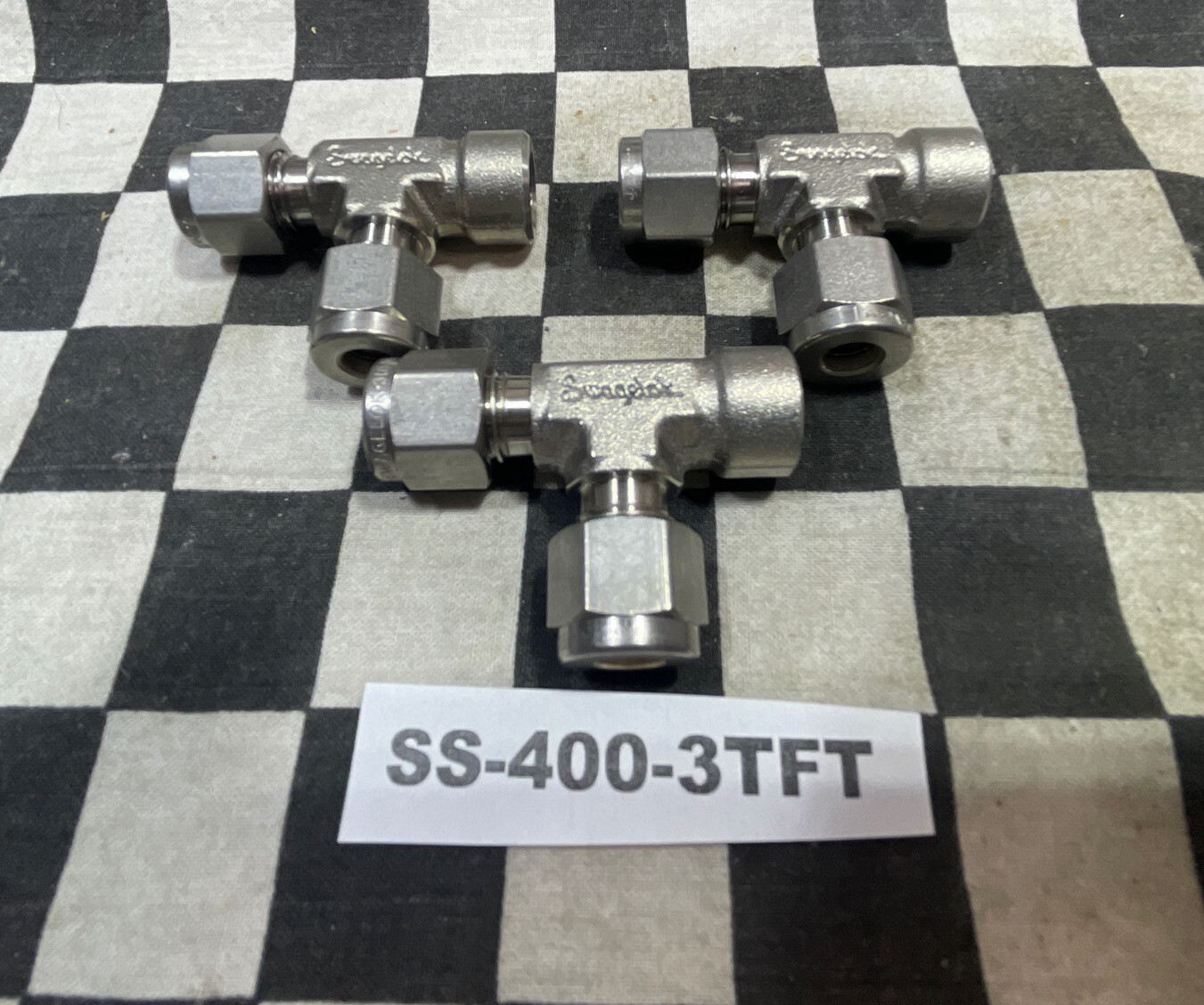 SWAGELOK SS-400-3TFT & SS-400-3TTF Female Run Tee 1/4″X1/8″FNPT, LOT OF 5#121W18