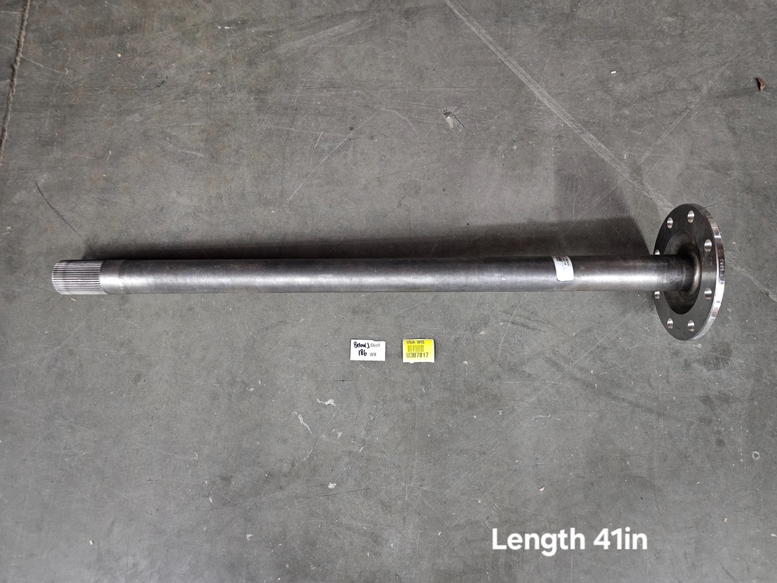 Meritor B110-9 41-inch Axle Shaft Y8683 043 SIlver, 8-Bolt Hole Steel