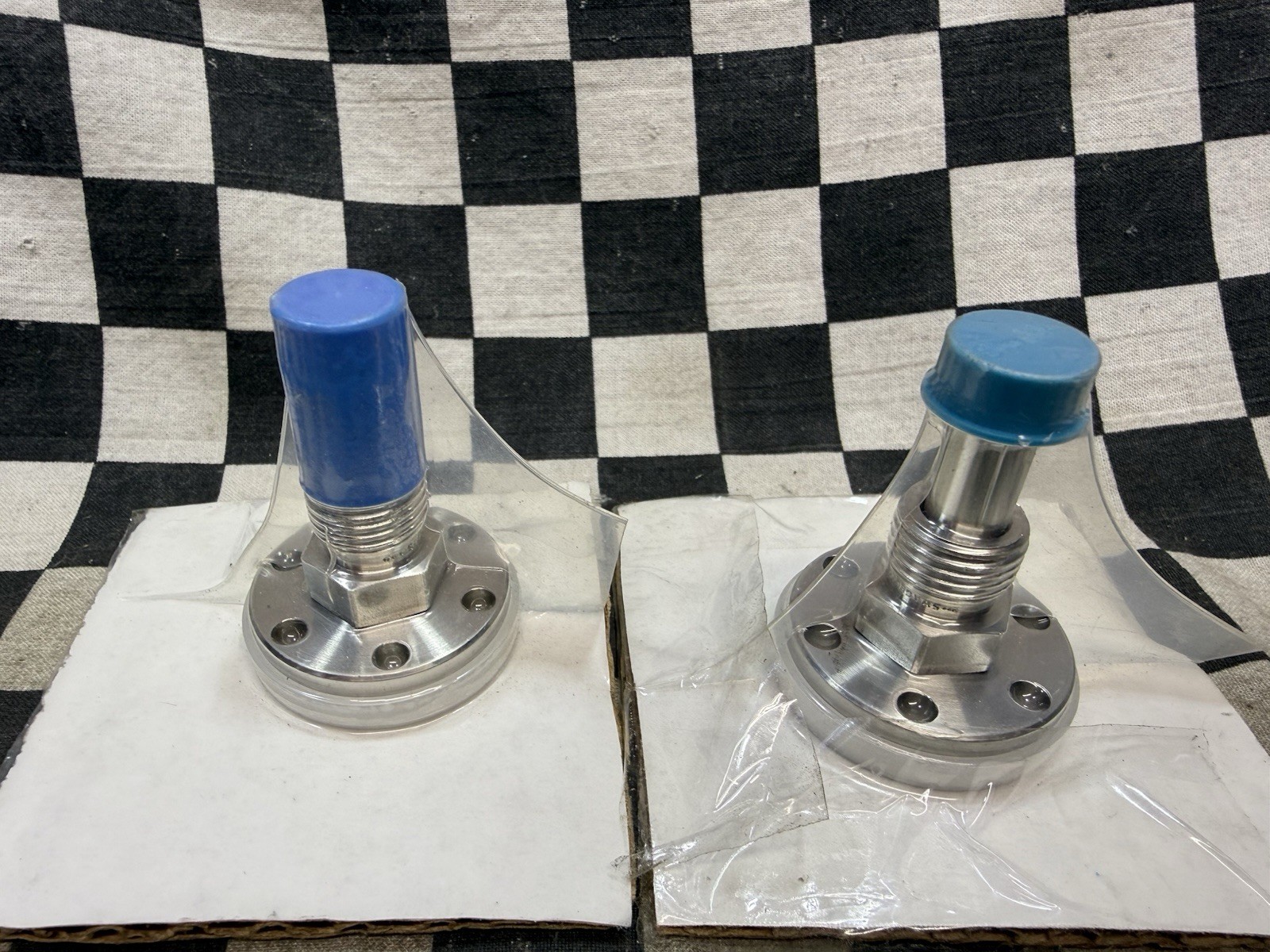 2x Kurt J Lesker ADAPTER 1-1/3 CF x 1/4″ VCR, F0133X4FVCR, SHIPSAMEDAY#1635Q7