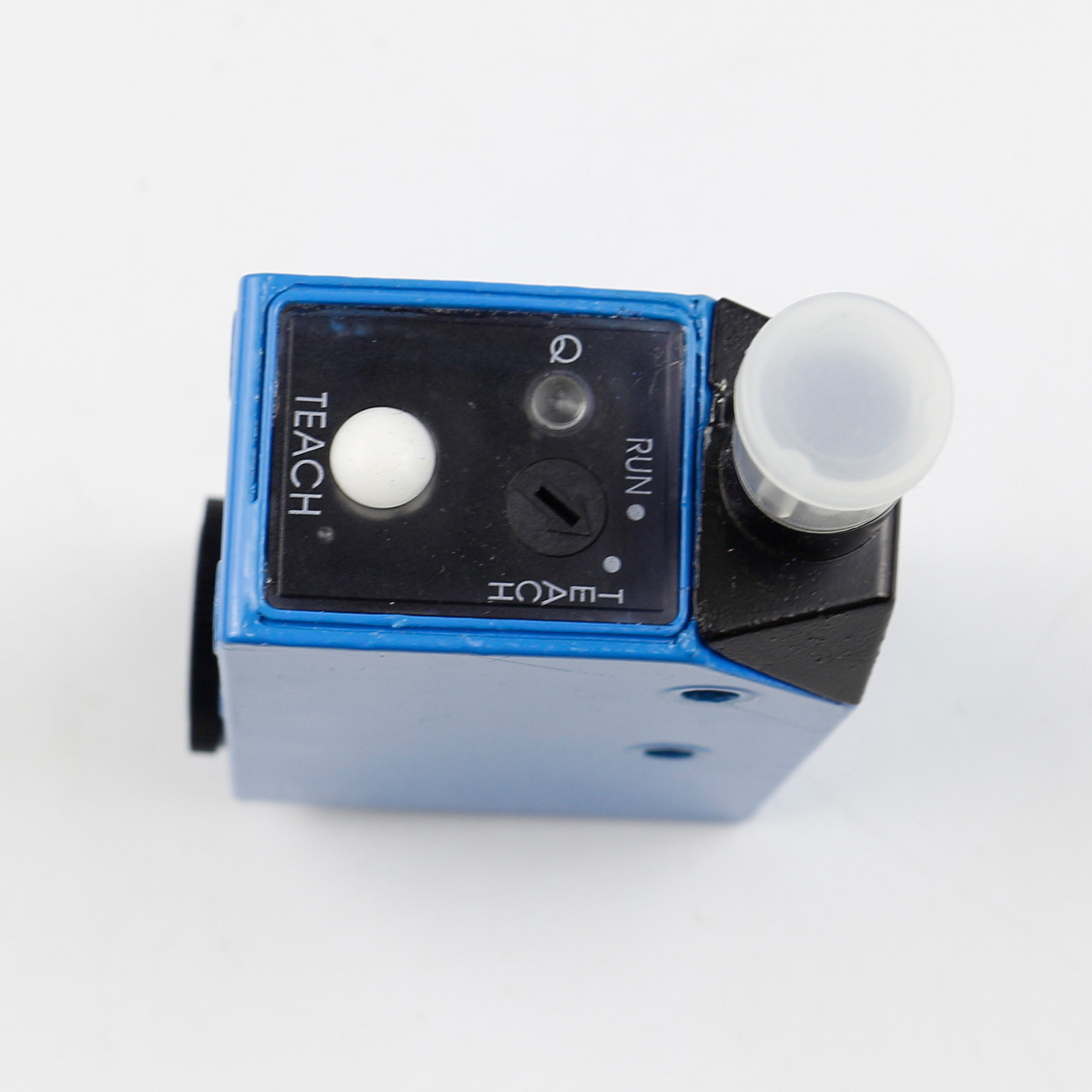 KT5W-2N1116 Color Standard Sensor Induction 10mm Short Circuit Protection