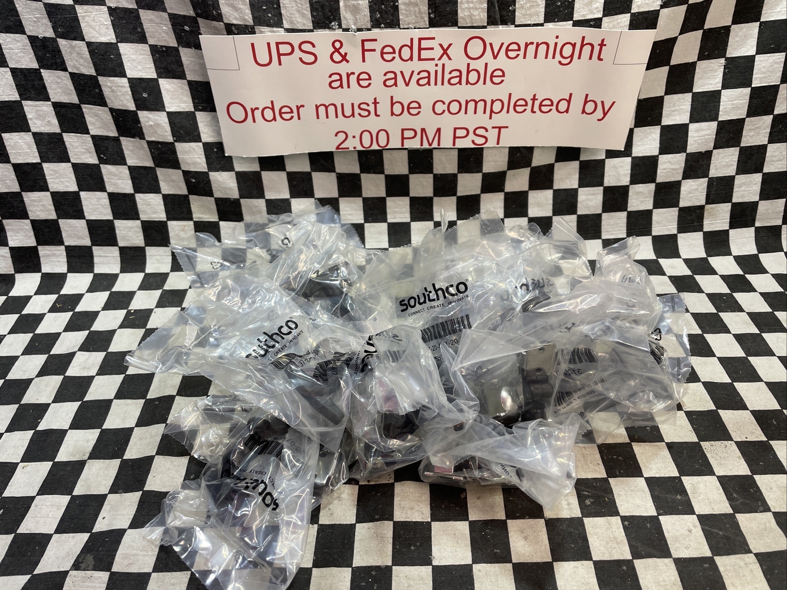 Southco Draw Latches, 37-20-071-20, 372007120, LOT OF 15, SHIPSAMEDAY