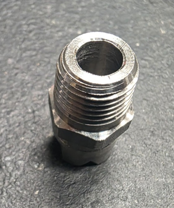 (Lot of 10) VeeJet 316 SS Flat Spray Nozzles 1/4″ BSPT H1/4U, 1/4