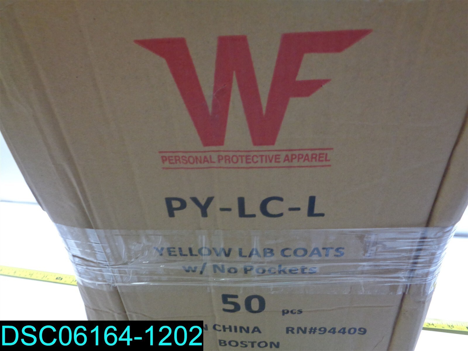 QTY=50: Disposable Lab Coats Polypropylene No Pockets 44″L 730361202798