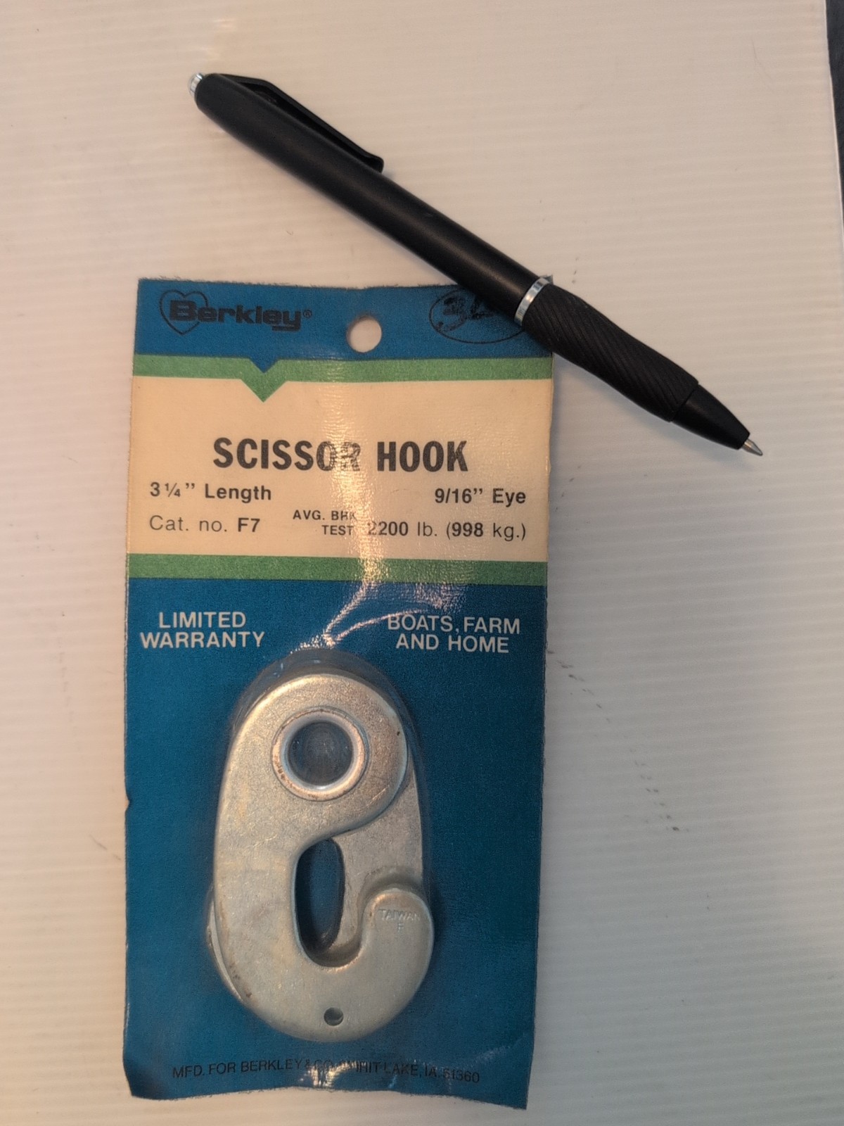 Berkley 3 1/4in Scissor Hook 9/16 Eye BA10