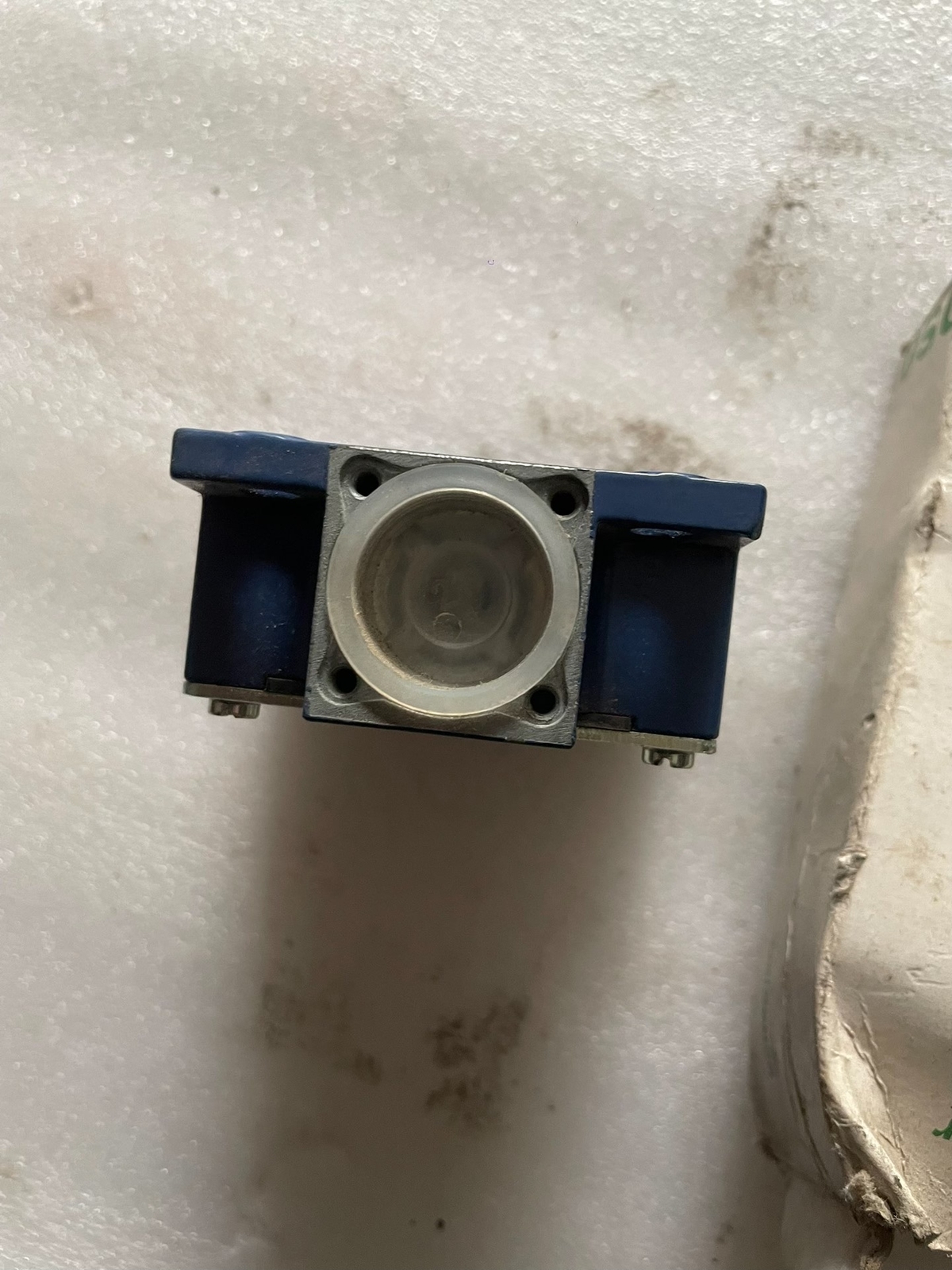 1p NEW Schneider XCK-M.C Accept counteroffer