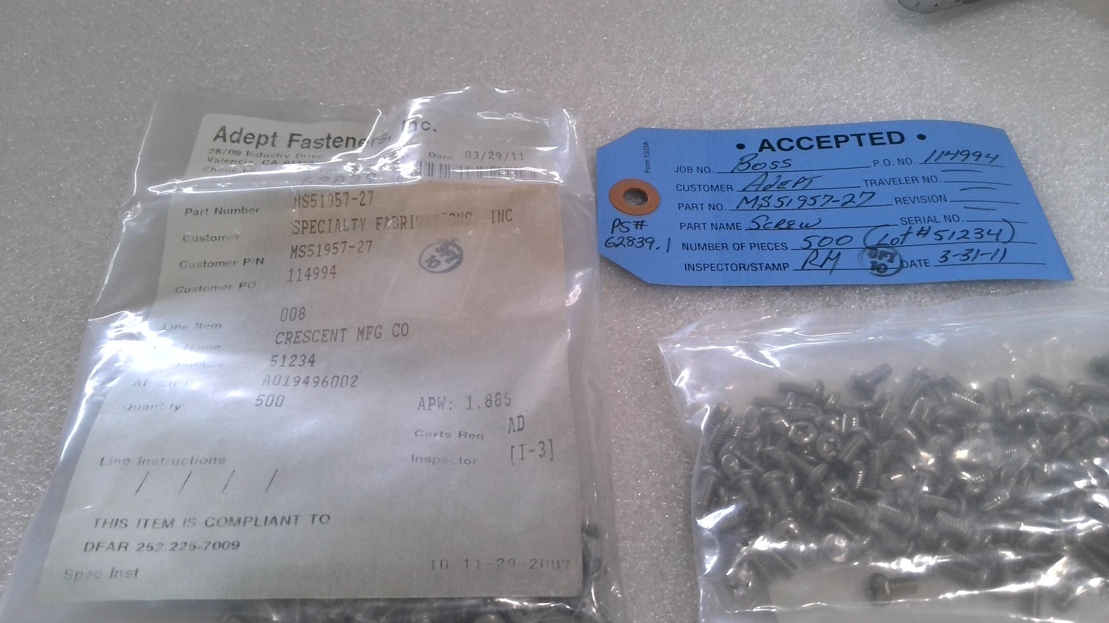 RAYTHEON CO MS51957-27 MACHINE SCREW (LOT OF 17)