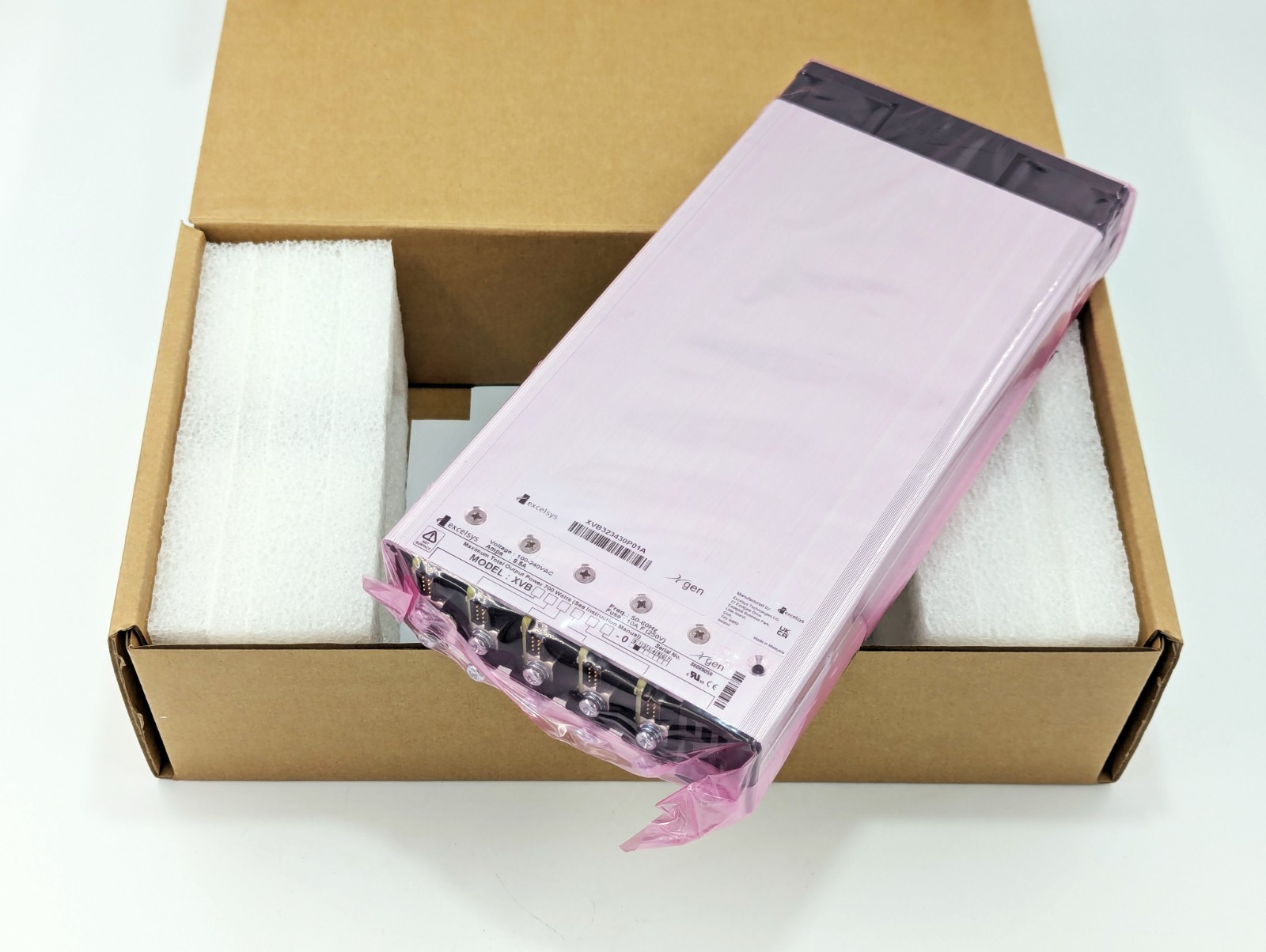 Brand New Excelsys XVB XVB323430P01A 100-240VAC 700W Power Supply