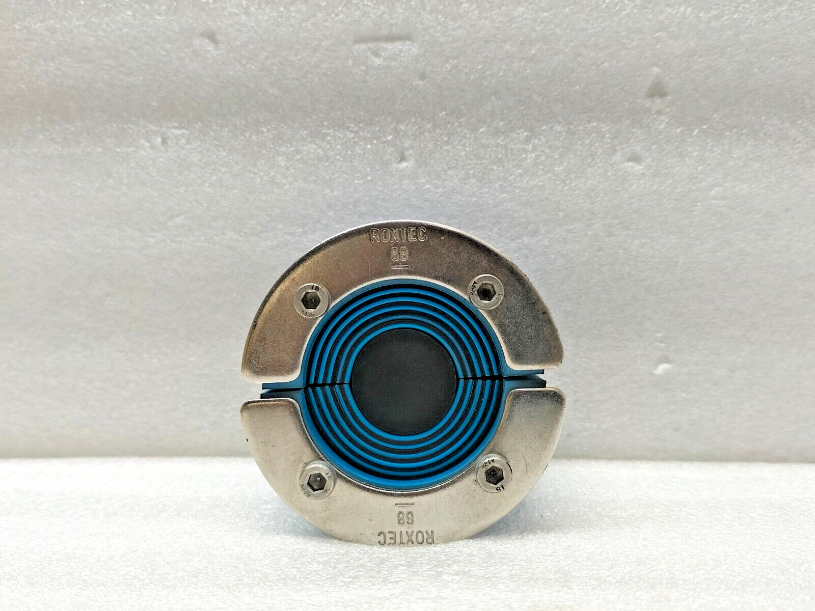 ROXTEC RS 68 AISI316 PENETRATION ROUND SEAL FOR CABLE/PIPE 26-48mm RS00100681023