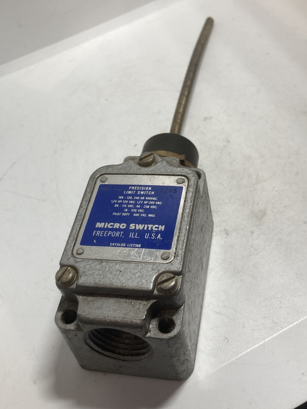 HONEYWELL 8LS1 LIMIT SWITCH 1NO/1NC WOBBLE ROD 10A 480VAC 600V MAX