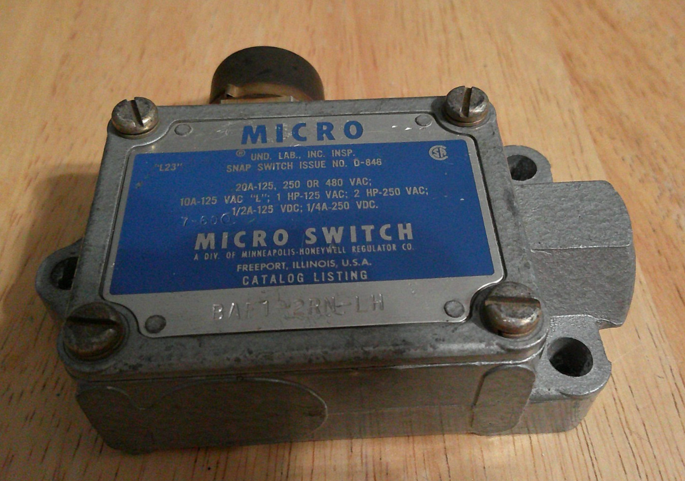 MICROSWITCH BAF1-2RN-LH SNAP LIMIT SWITCH 20A