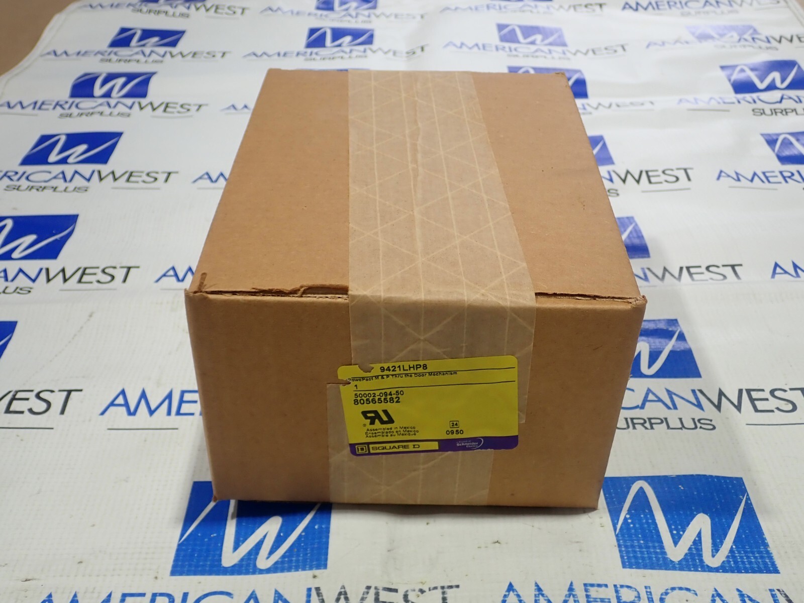 New Square D 9421LW4 PowerPact M & P Thru Door Mechanism 9421LHP8