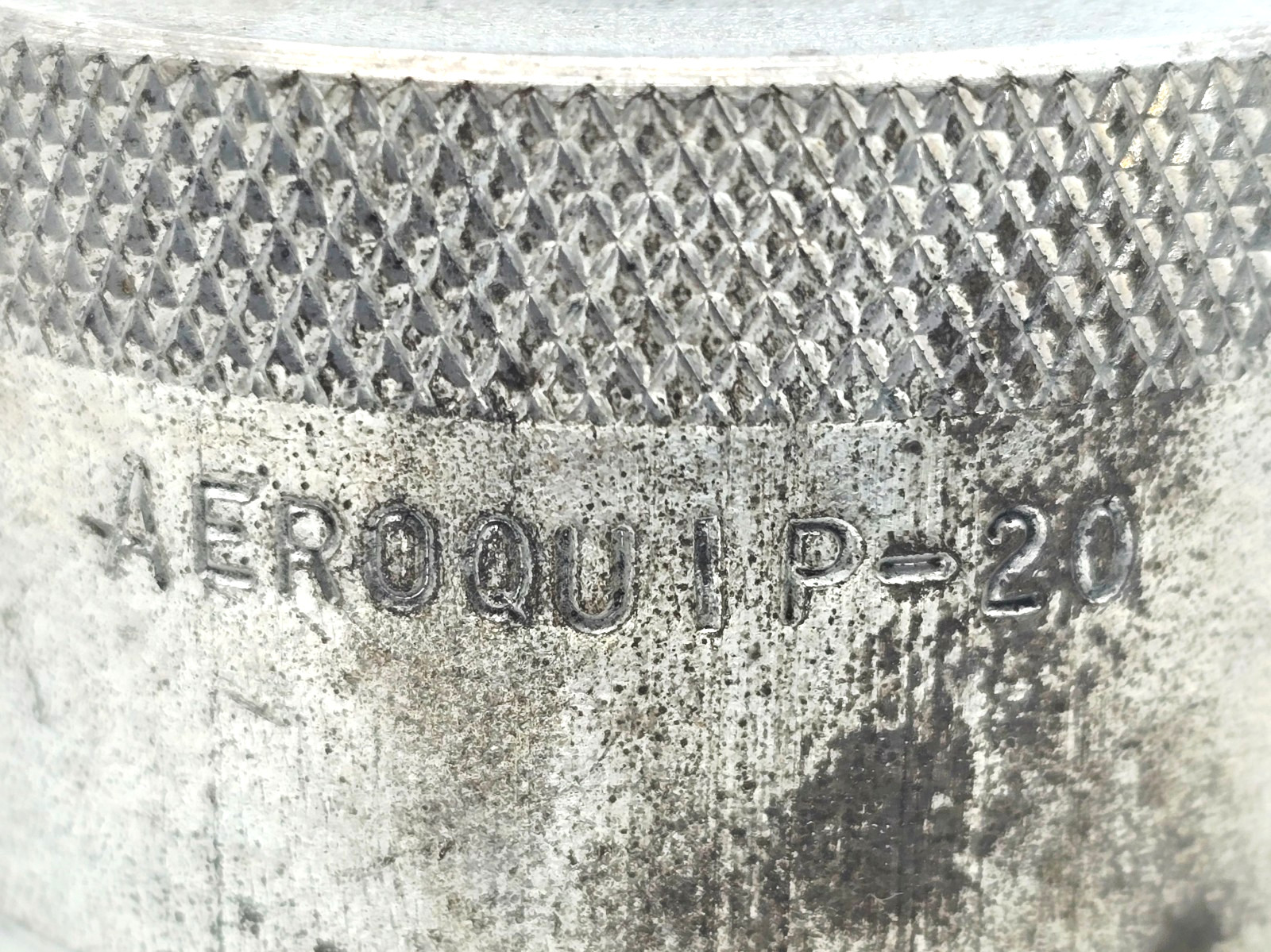 Aeroquip 5100 Dustplug & Chain AEROQU IP-20 LOT OF 2