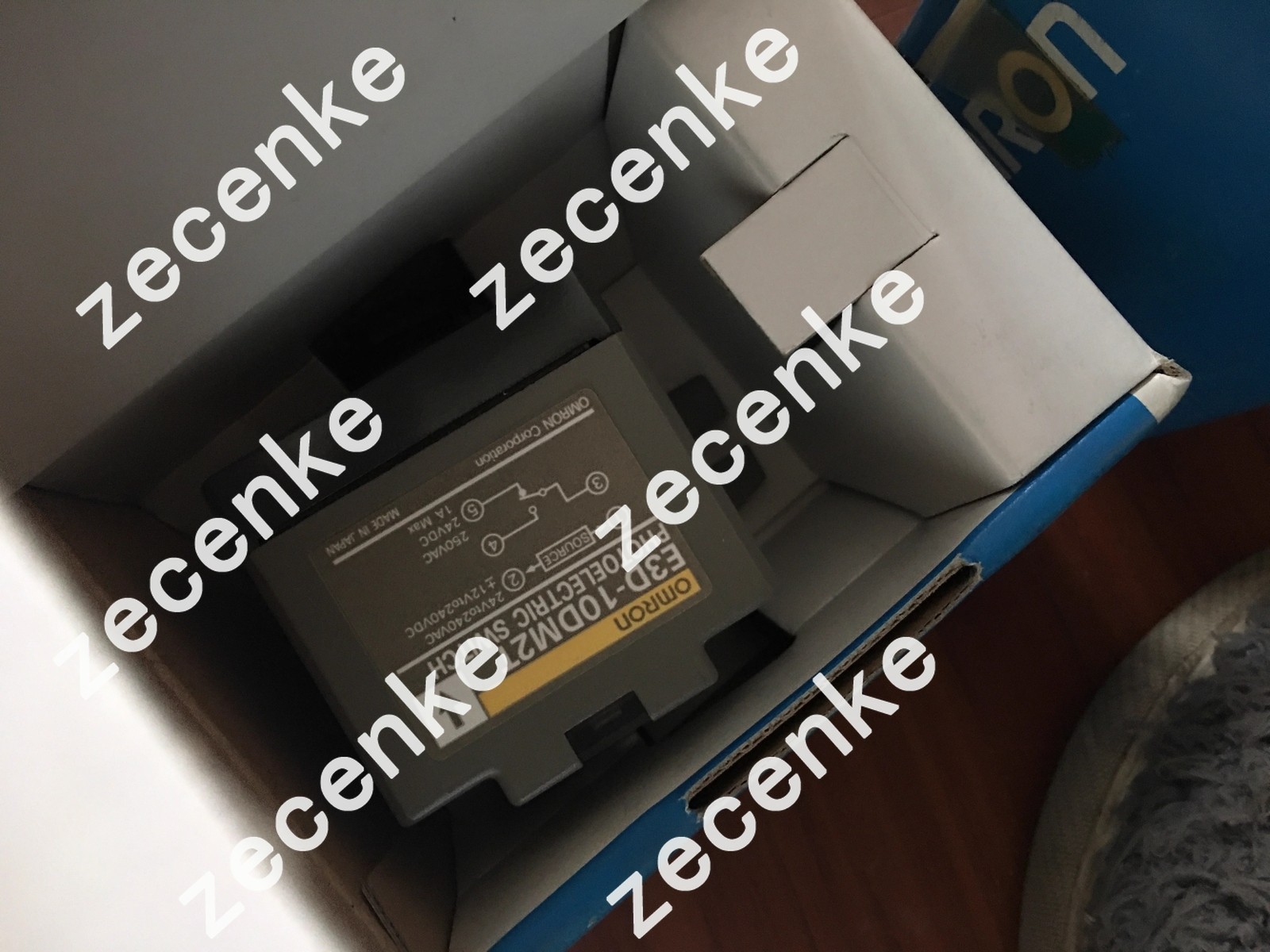 E3D-10DM2T – Photoelectric Sensor Switch