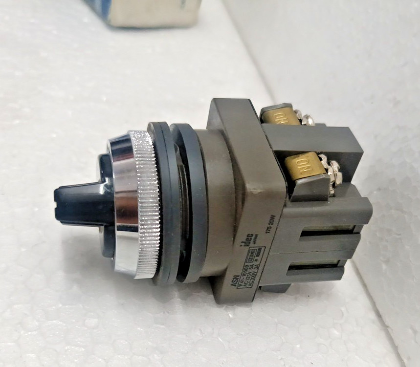 Idec ASN 311 Idec Izumi 41-10569 AC 125 V 5A AC 300 V 3A 175 20 W