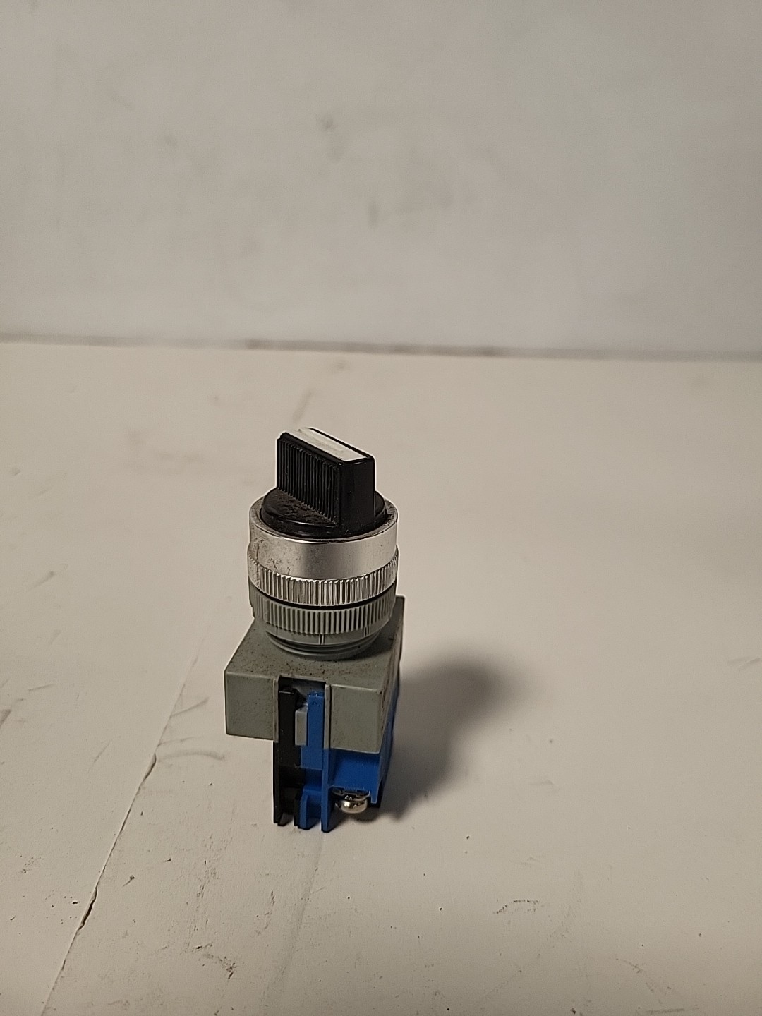 IDEC BLACK SWITCH ASW0201,MC2