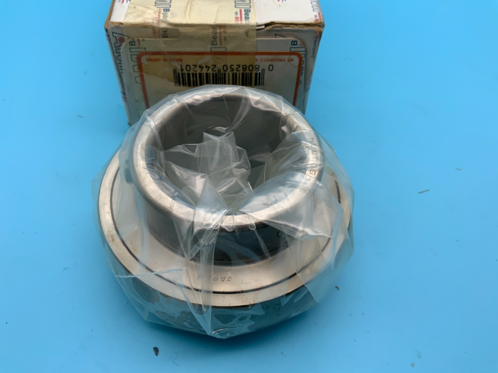 AMI MUC209-28 Ball Insert Bearing – Round Bore, 1.7500 in ID
