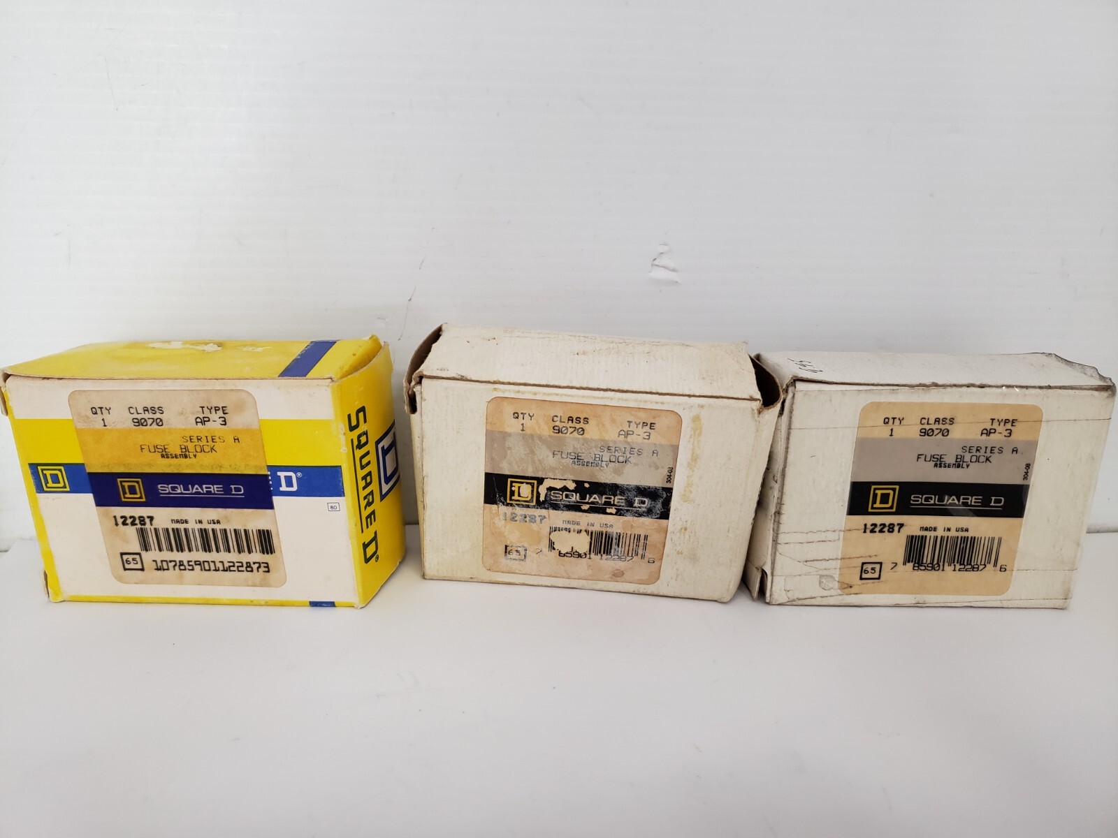 SQUARE D 9070-AP3 FUSE HOLDER 3 POLE SERIES A (LOT OF 3) NIB