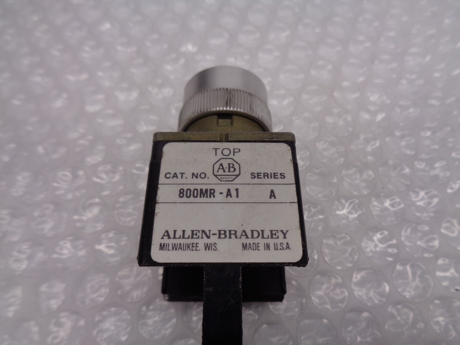 ALLEN BRADLEY 800MR-A1 SER.A PUSHBUTTON GREEN NSNP