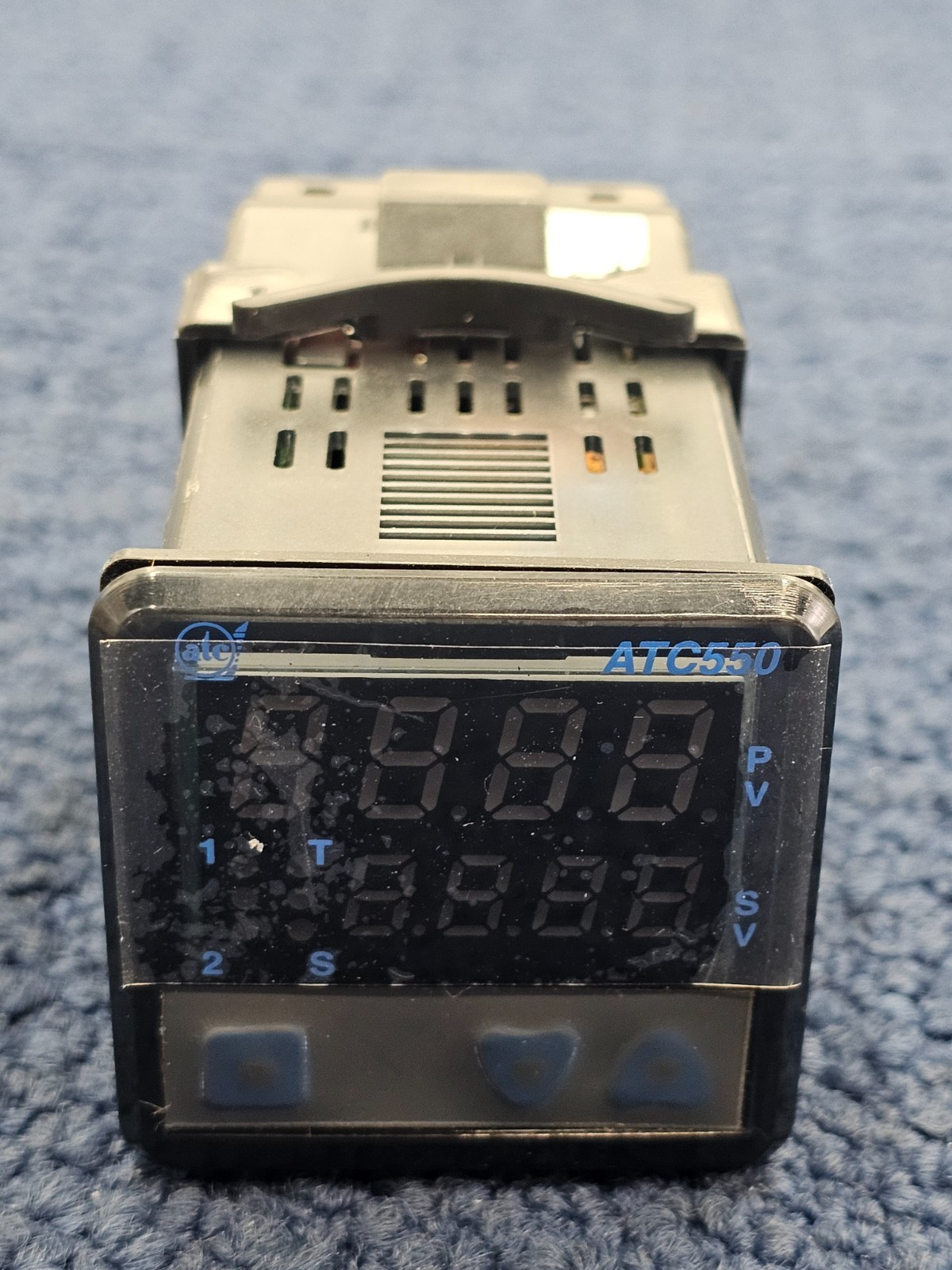 ATC Automatic Timing & Controls ATC550S10000 1/16 DIN ON/OFF PID Controller